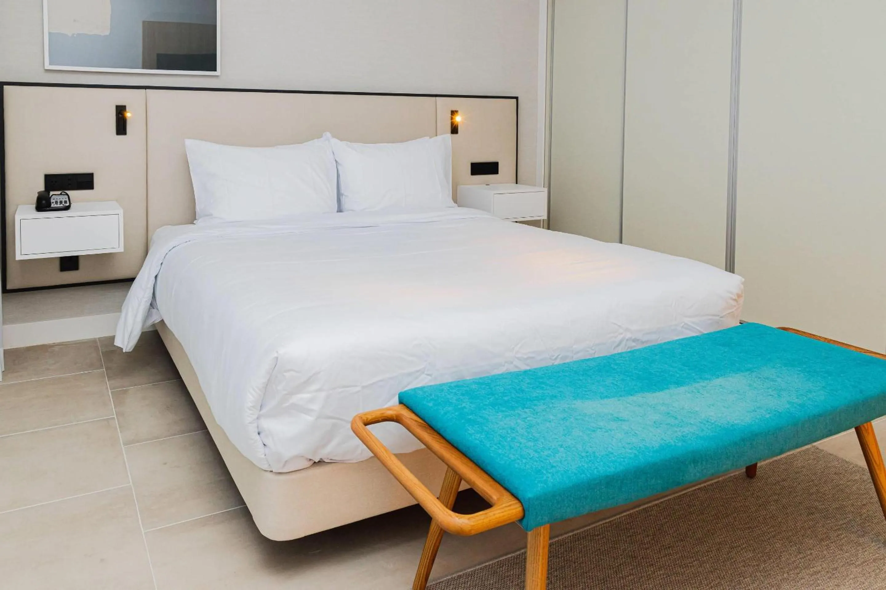 Bedroom, Bed in Radisson Blu Aruba