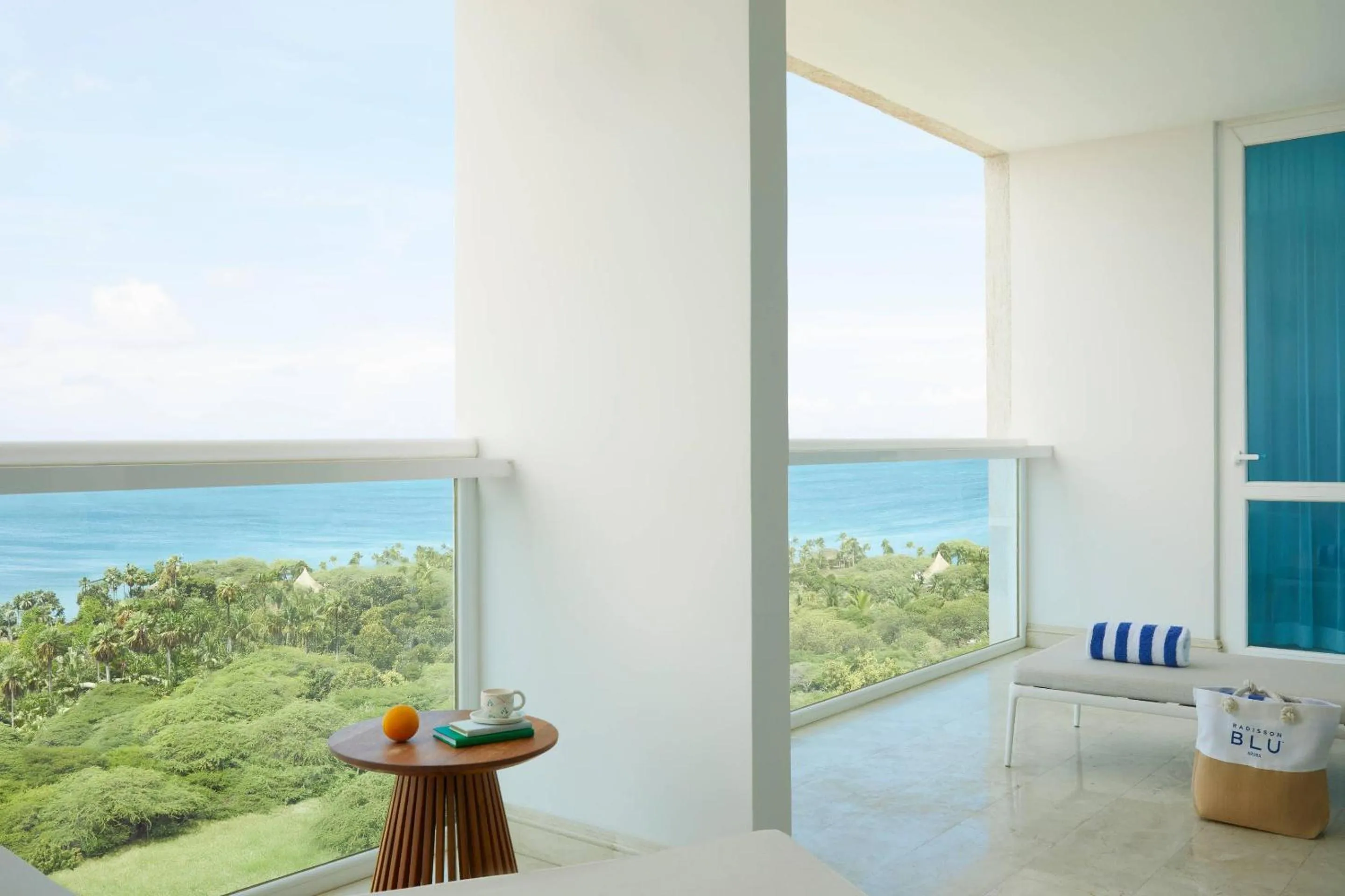 Bedroom in Radisson Blu Aruba