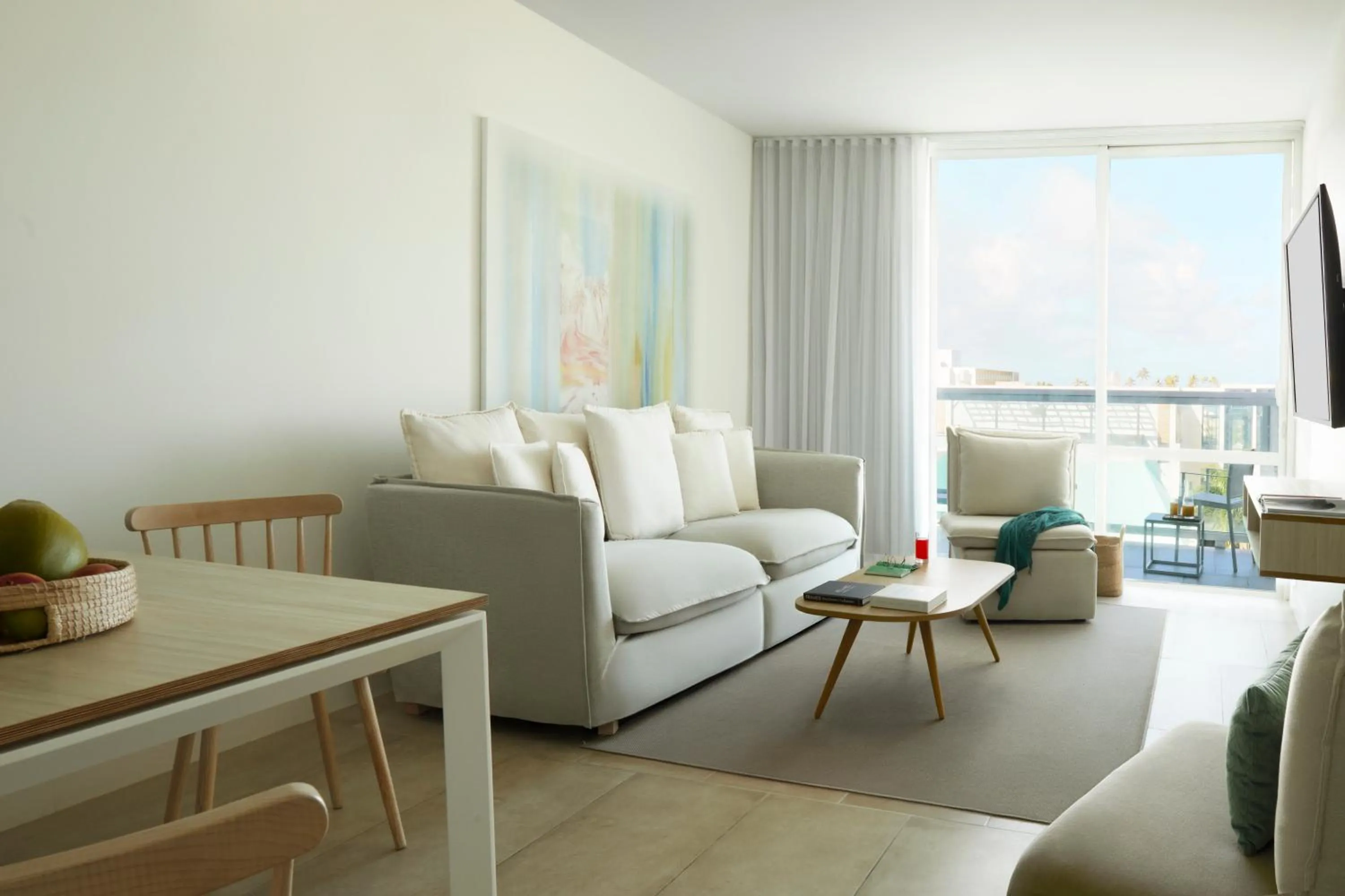 Living room in Radisson Blu Aruba