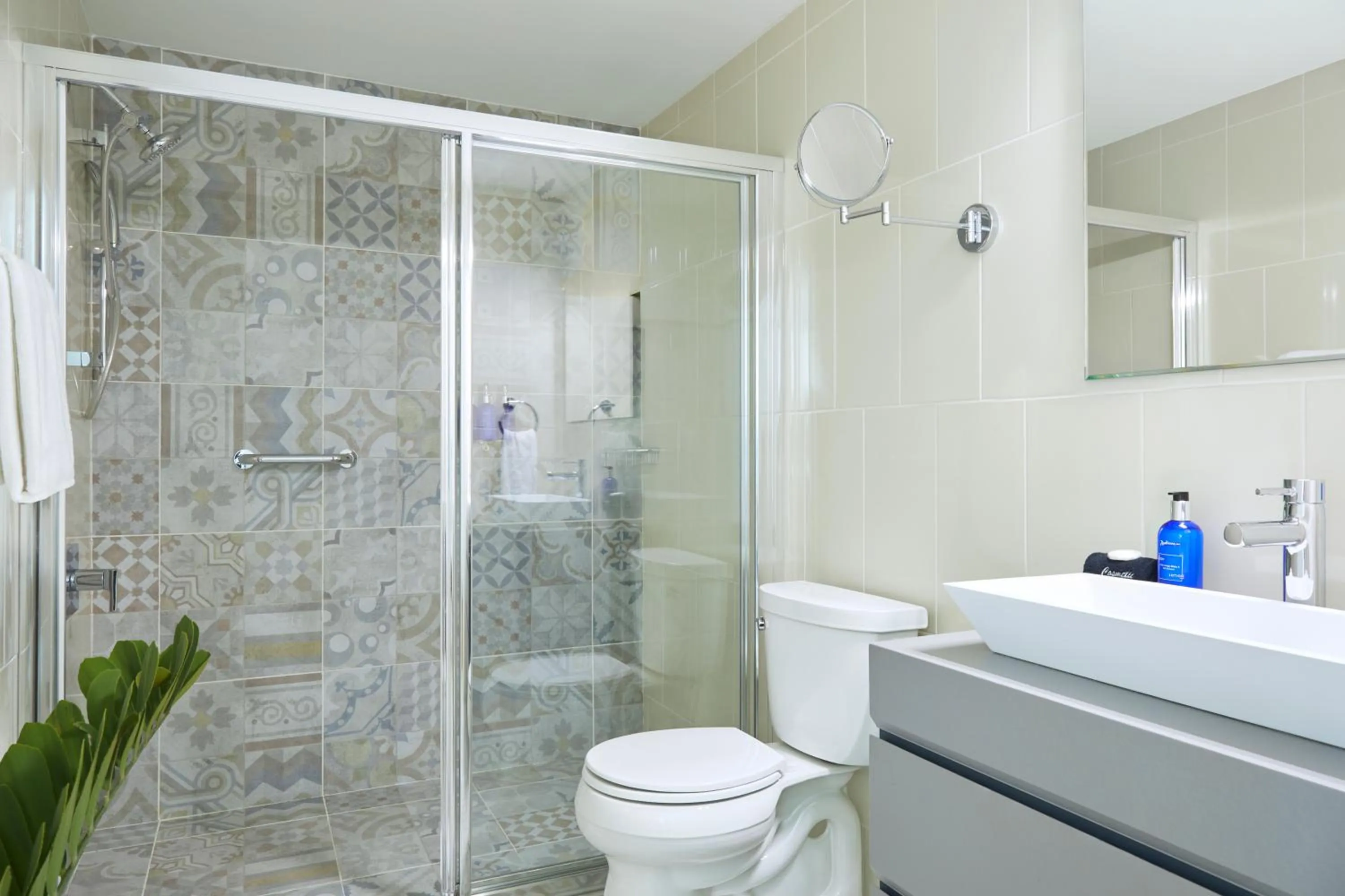 Bathroom in Radisson Blu Aruba