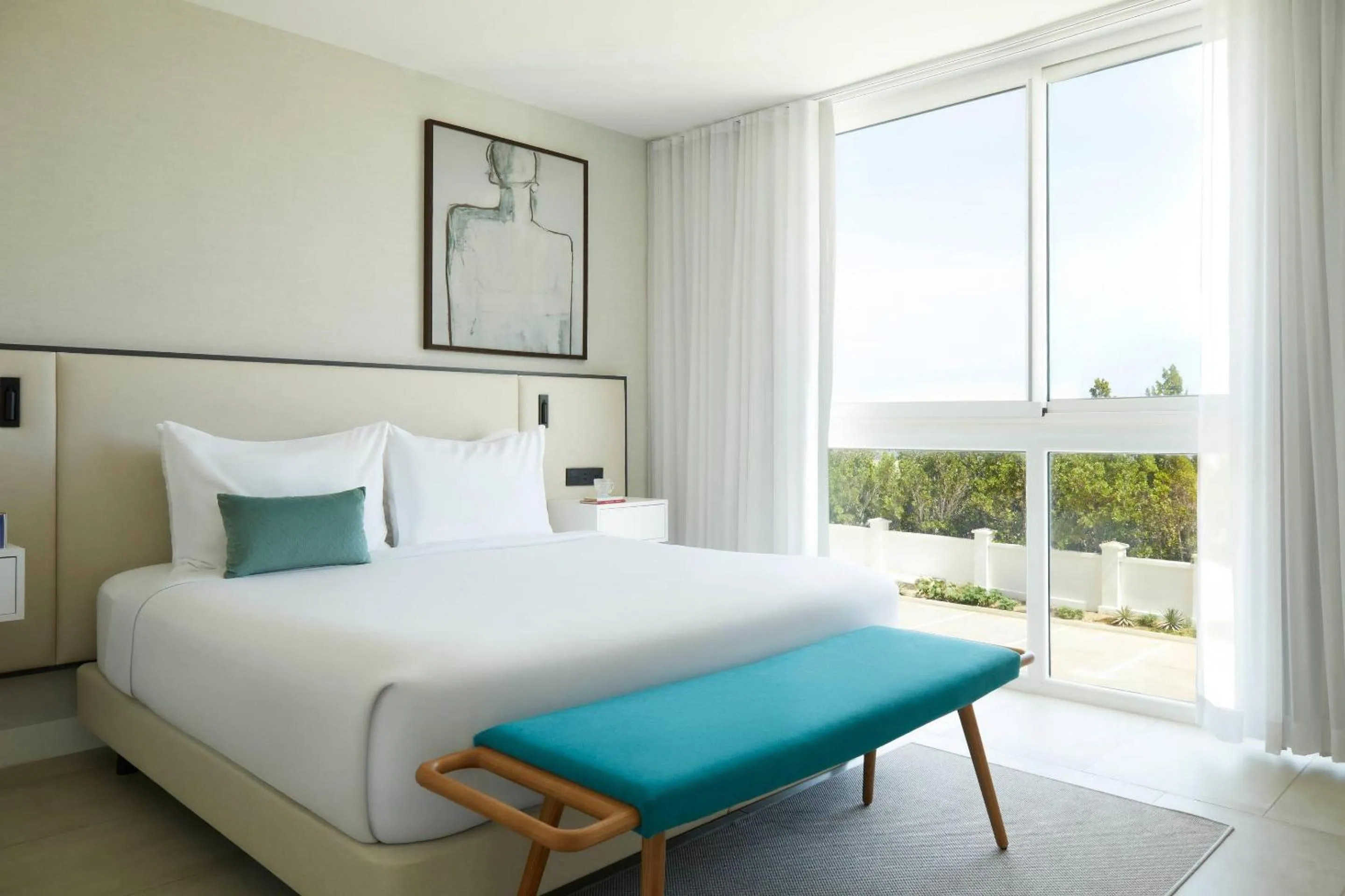 Bed in Radisson Blu Aruba