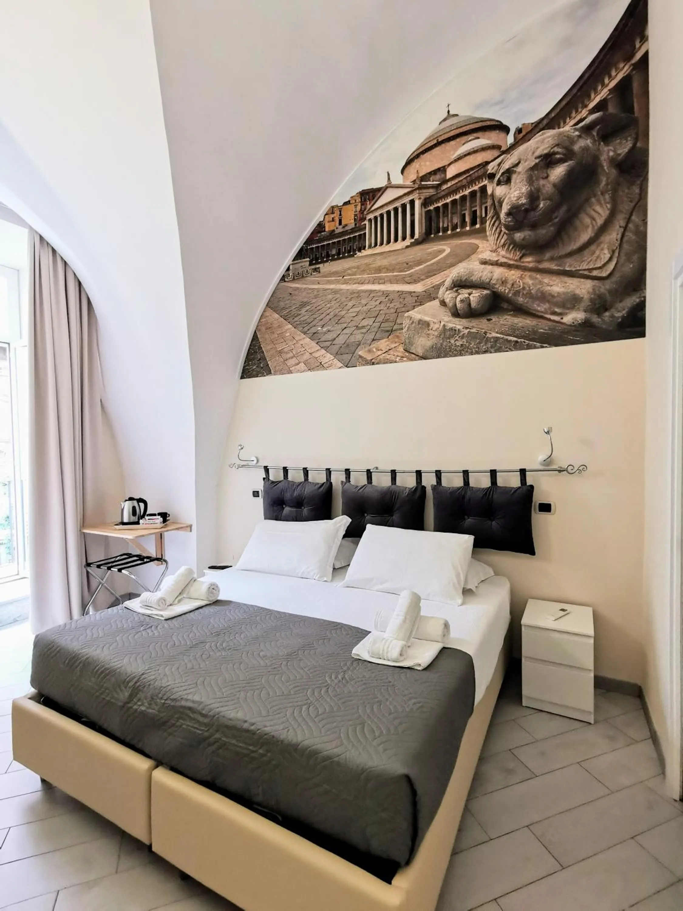 Bed in DUOMO 152 NAPOLI