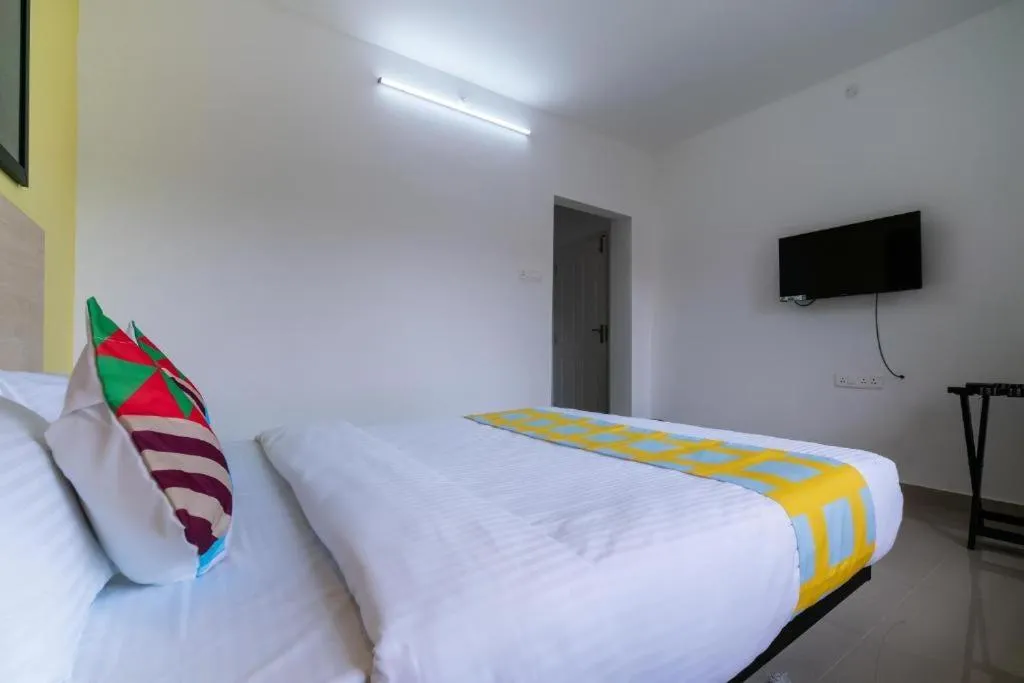 Bed in Flamingo Suites