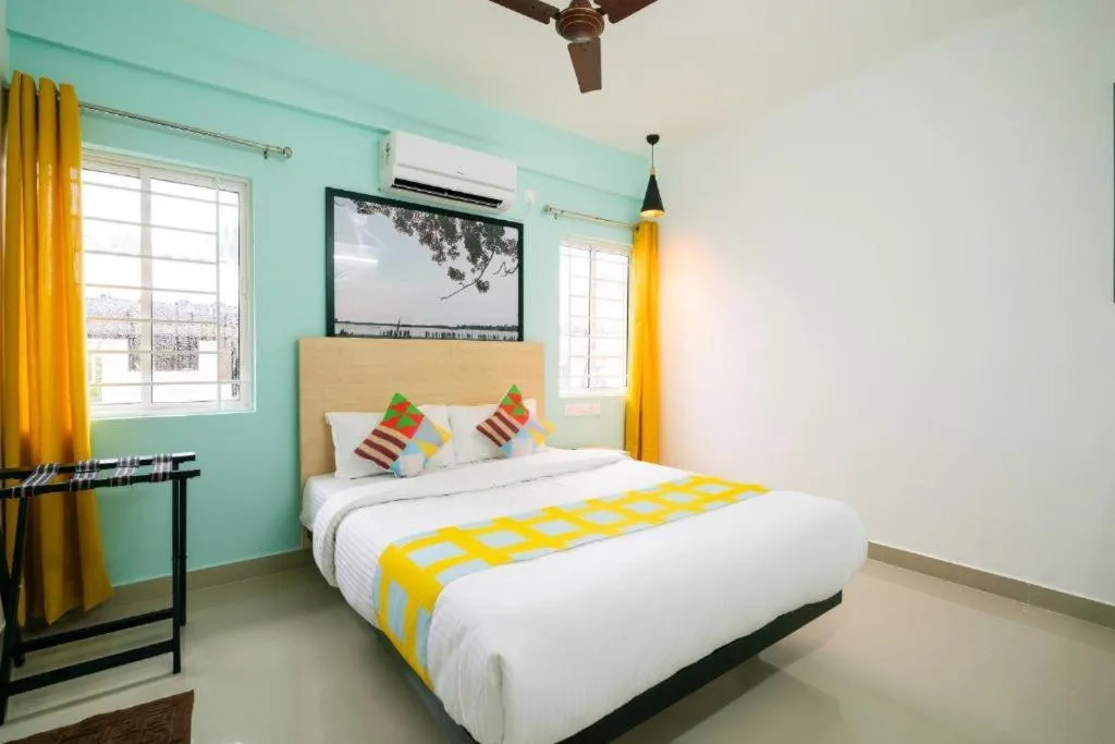 Bed in Flamingo Suites