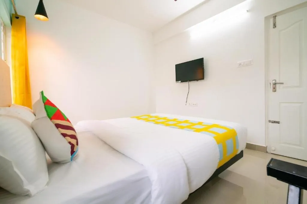 Bed in Flamingo Suites