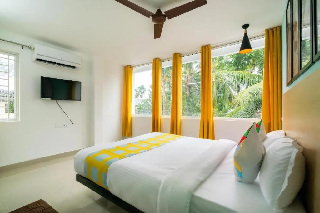 Bed in Flamingo Suites