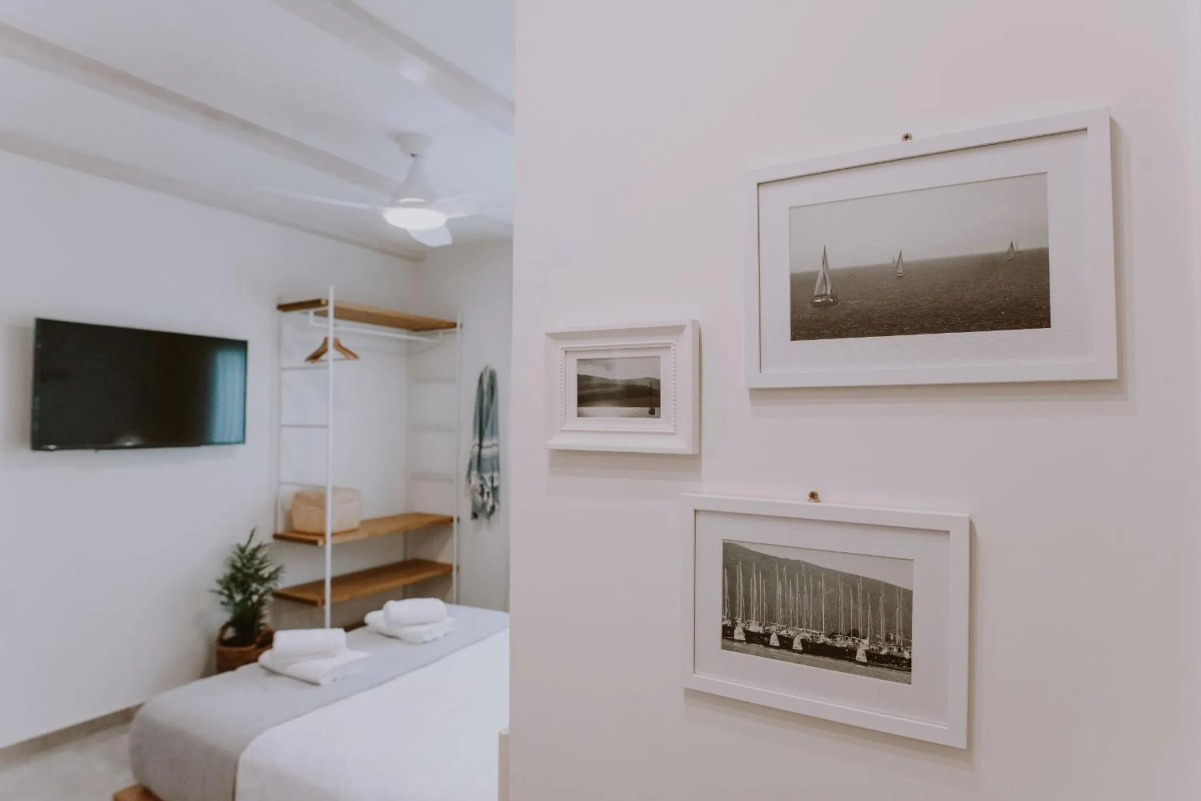 Bed in ERIEL Boutique Apartments