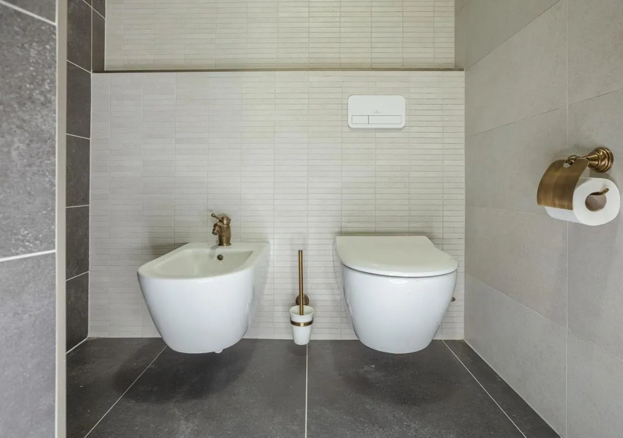 Toilet in EFI SPA Hotel Superior & Pivovar