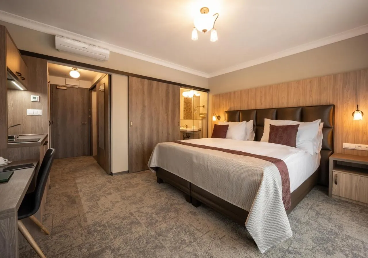 Bed in EFI SPA Hotel Superior & Pivovar