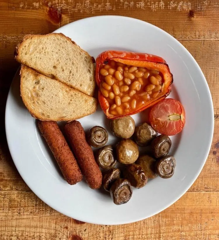 Breakfast in The Crown Inn at Benson