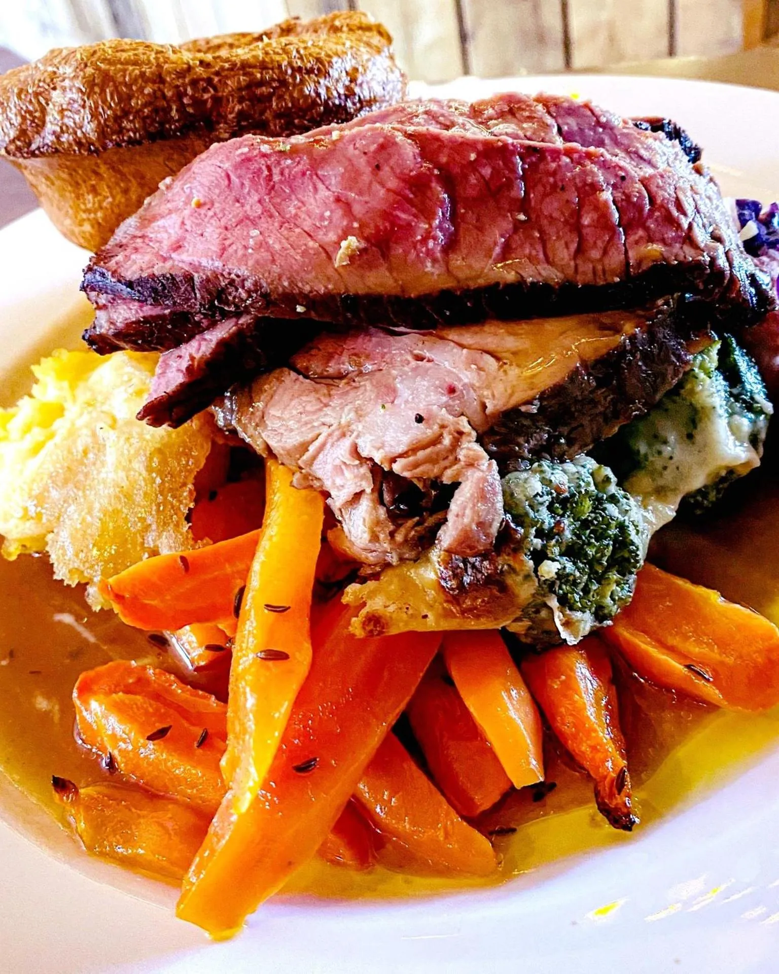 Food and drinks in The Crown Inn at Benson