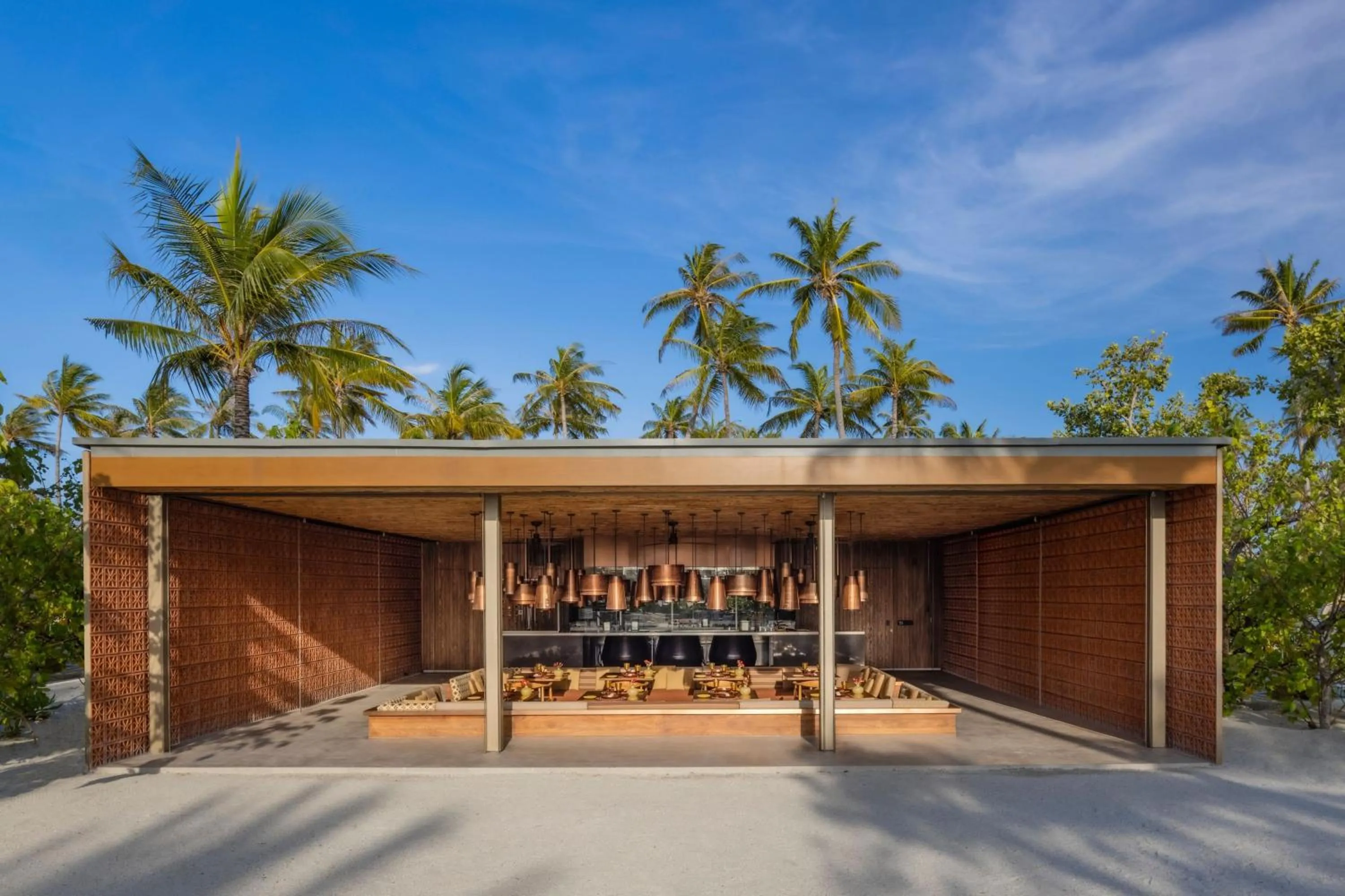 Restaurant/places to eat in The Ritz-Carlton Maldives, Fari Islands