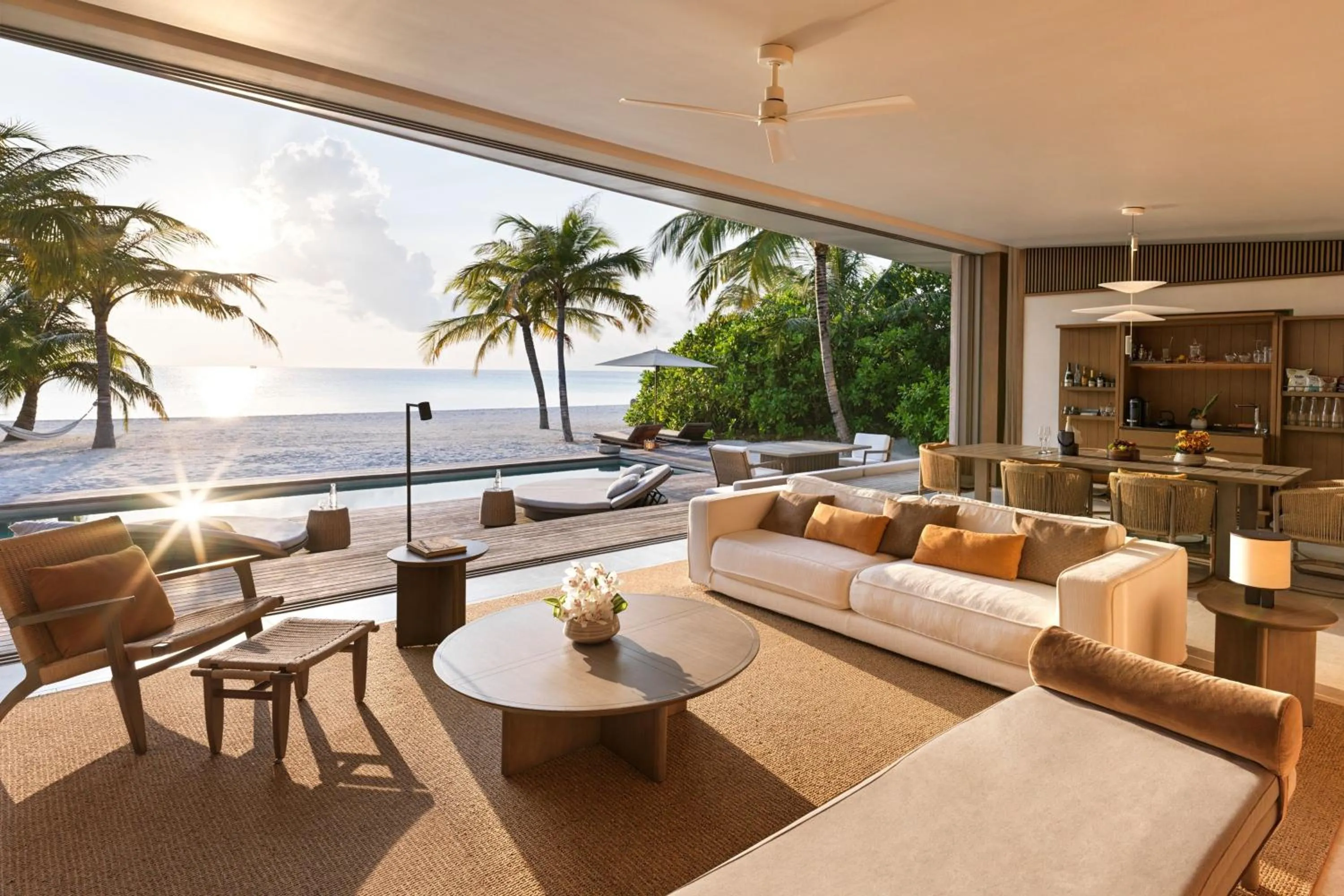 Beach in The Ritz-Carlton Maldives, Fari Islands