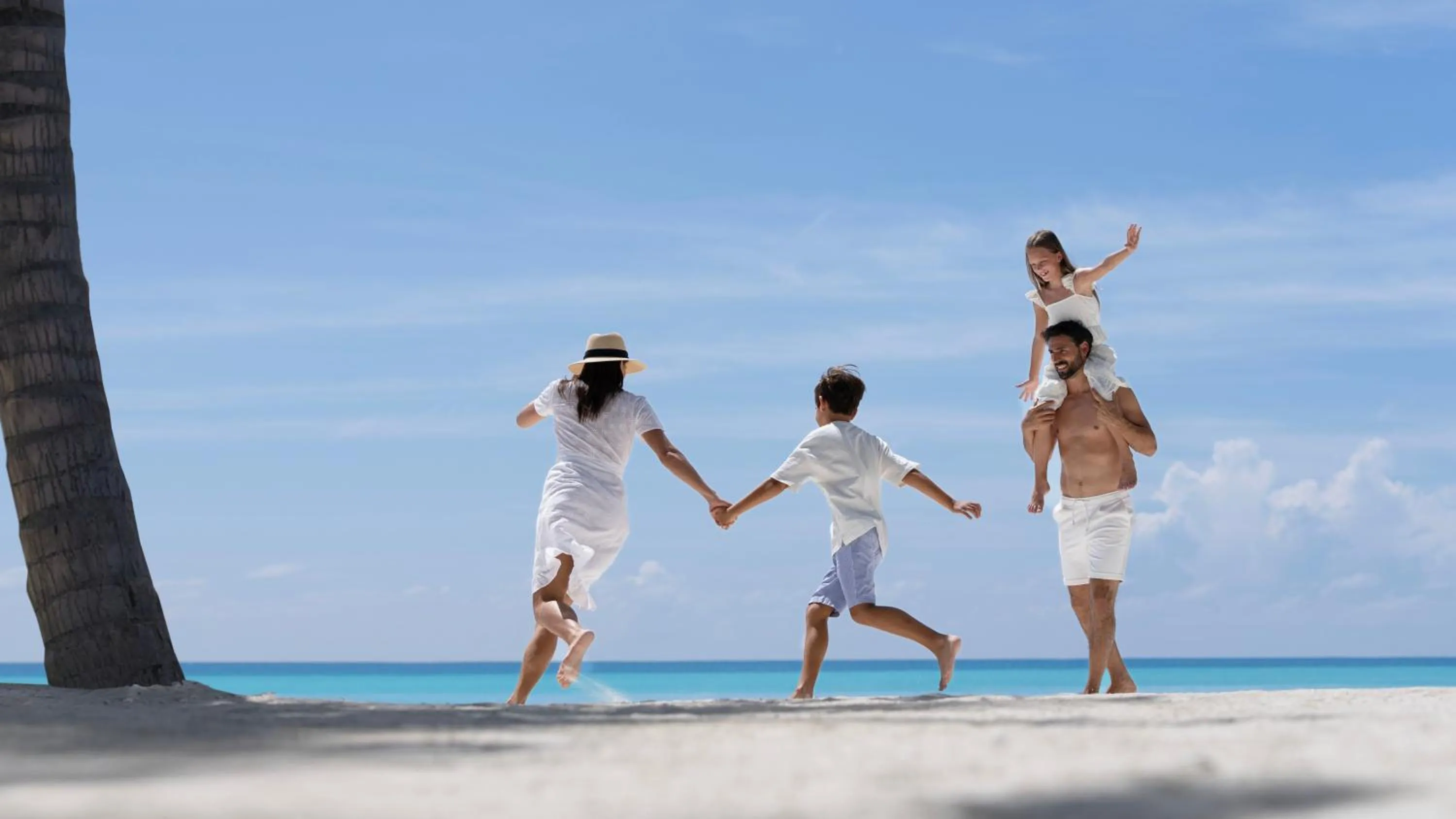 group of guests in The Ritz-Carlton Maldives, Fari Islands