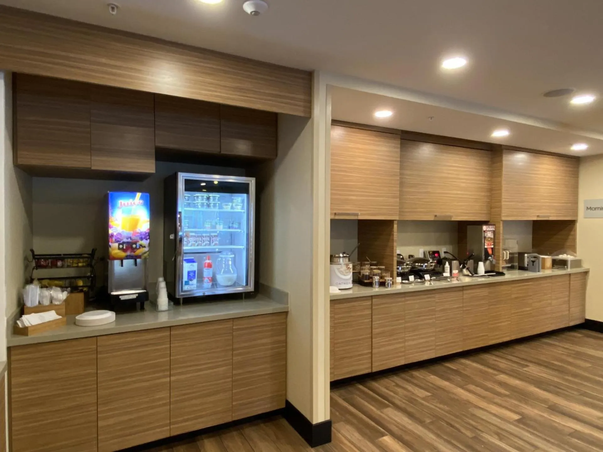 Breakfast in TownePlace Suites By Marriott Venice