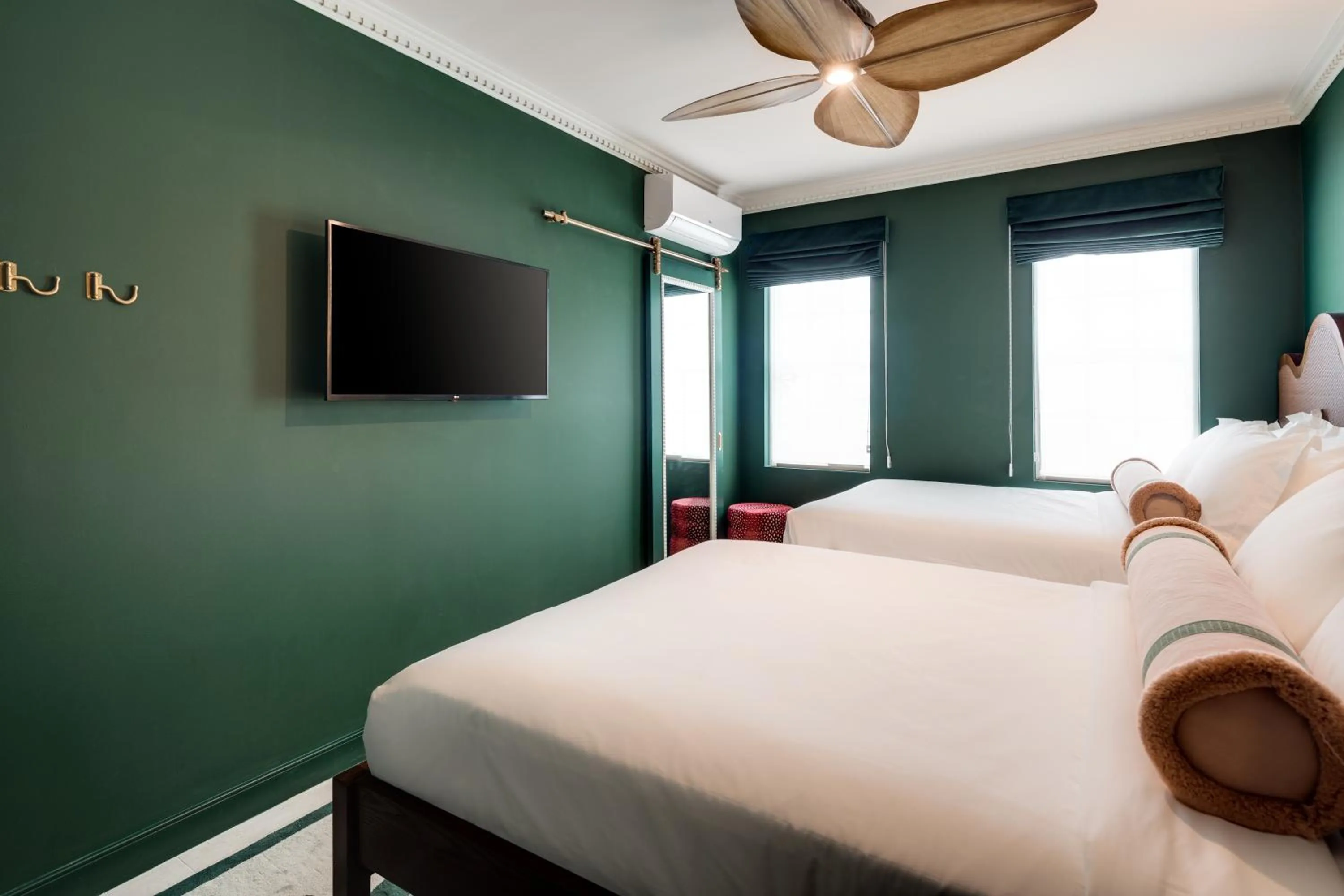 Bed in Esme Miami Beach