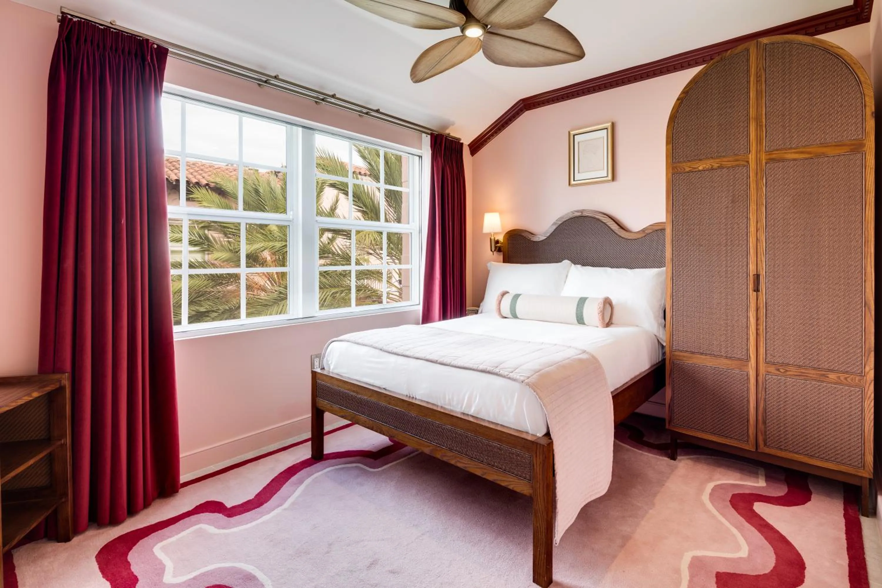 Bed in Esme Miami Beach