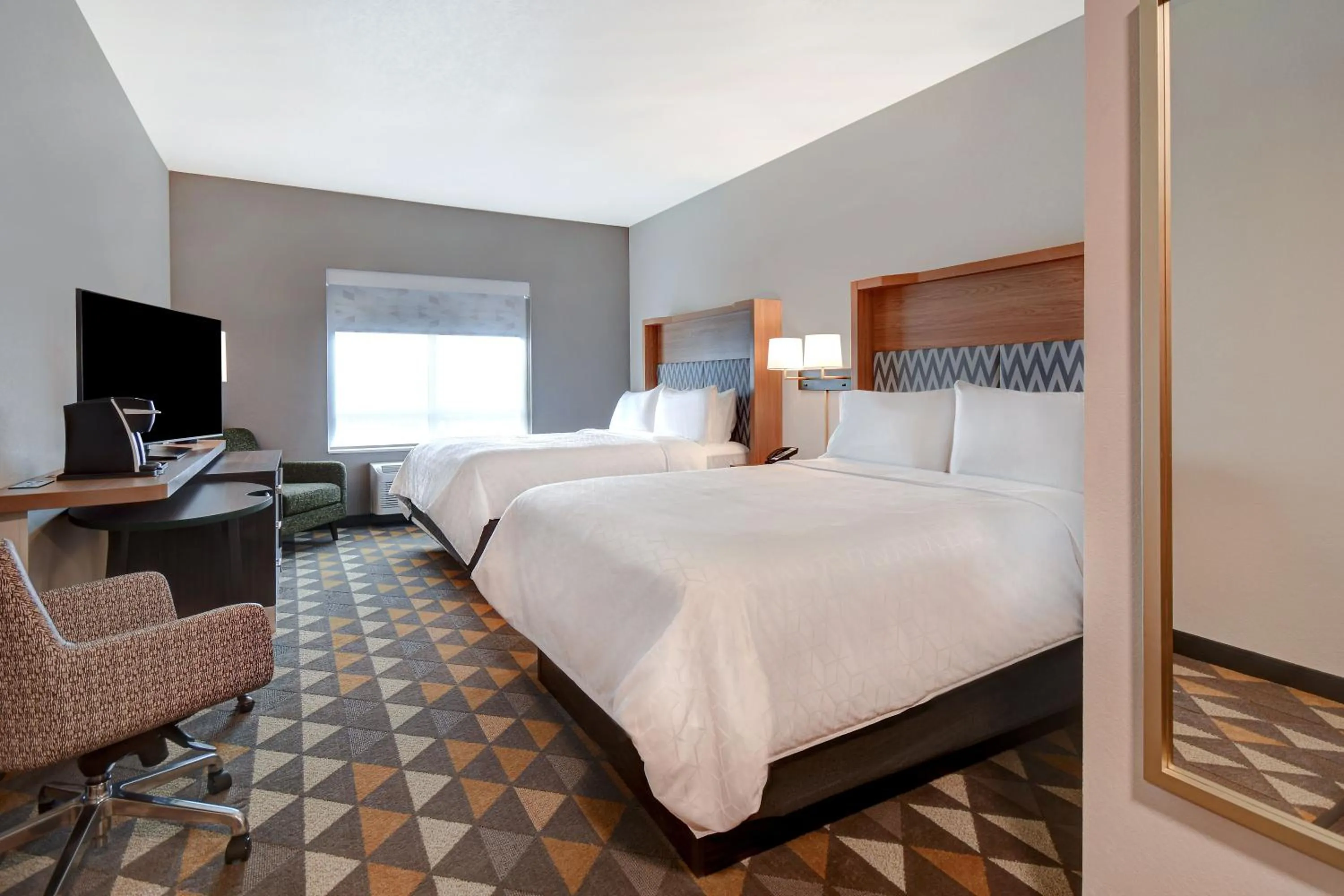 Bedroom, Bed in Holiday Inn - Erie by IHG