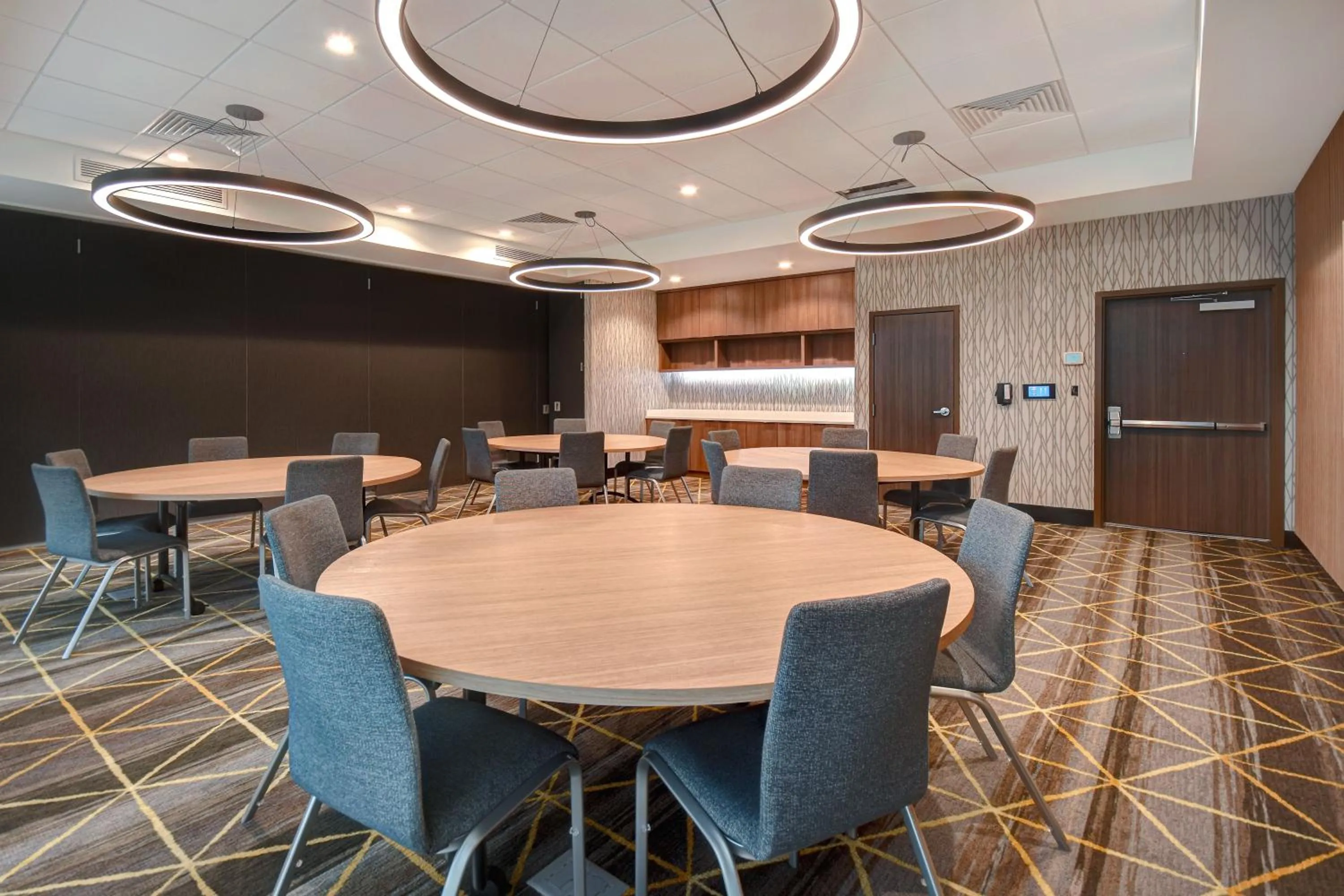 Meeting/conference room in Holiday Inn - Erie by IHG