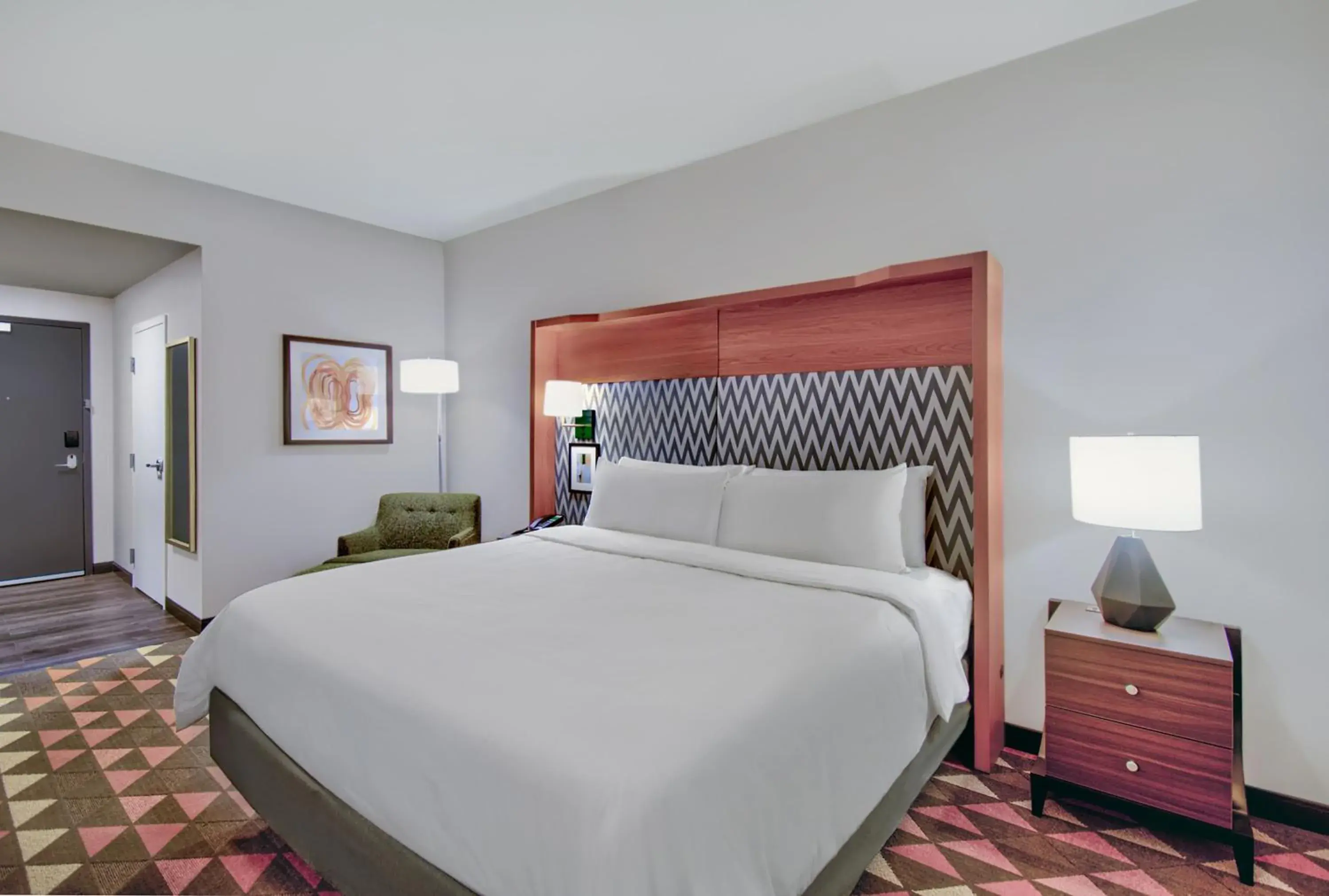 King Room - Hearing Accessible in Holiday Inn - Erie by IHG King Room - Hearing Accessible in Holiday Inn - Erie by IHG