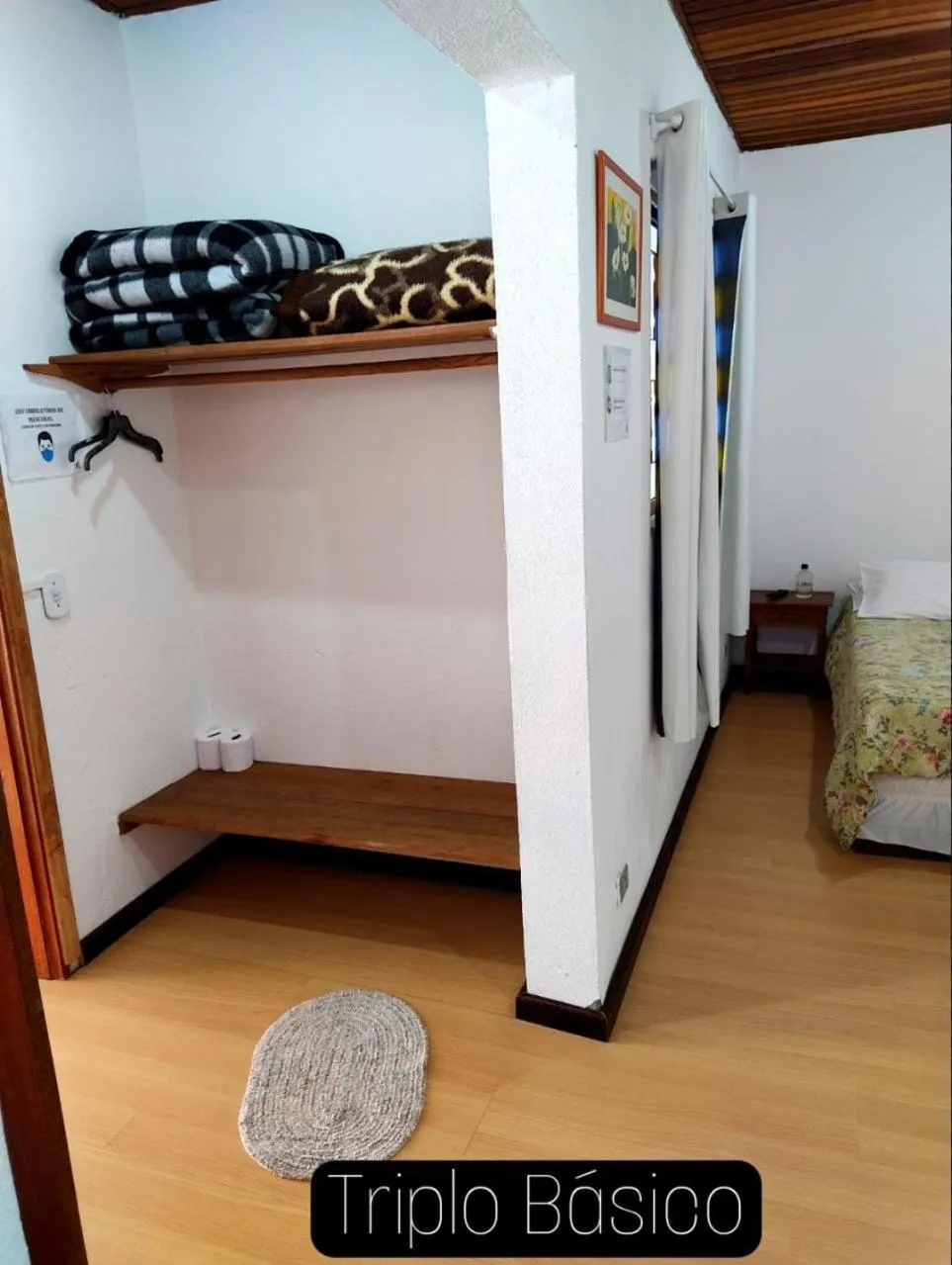 wardrobe, Bed in ANC BOSQUE - 4min do Parque Capivari