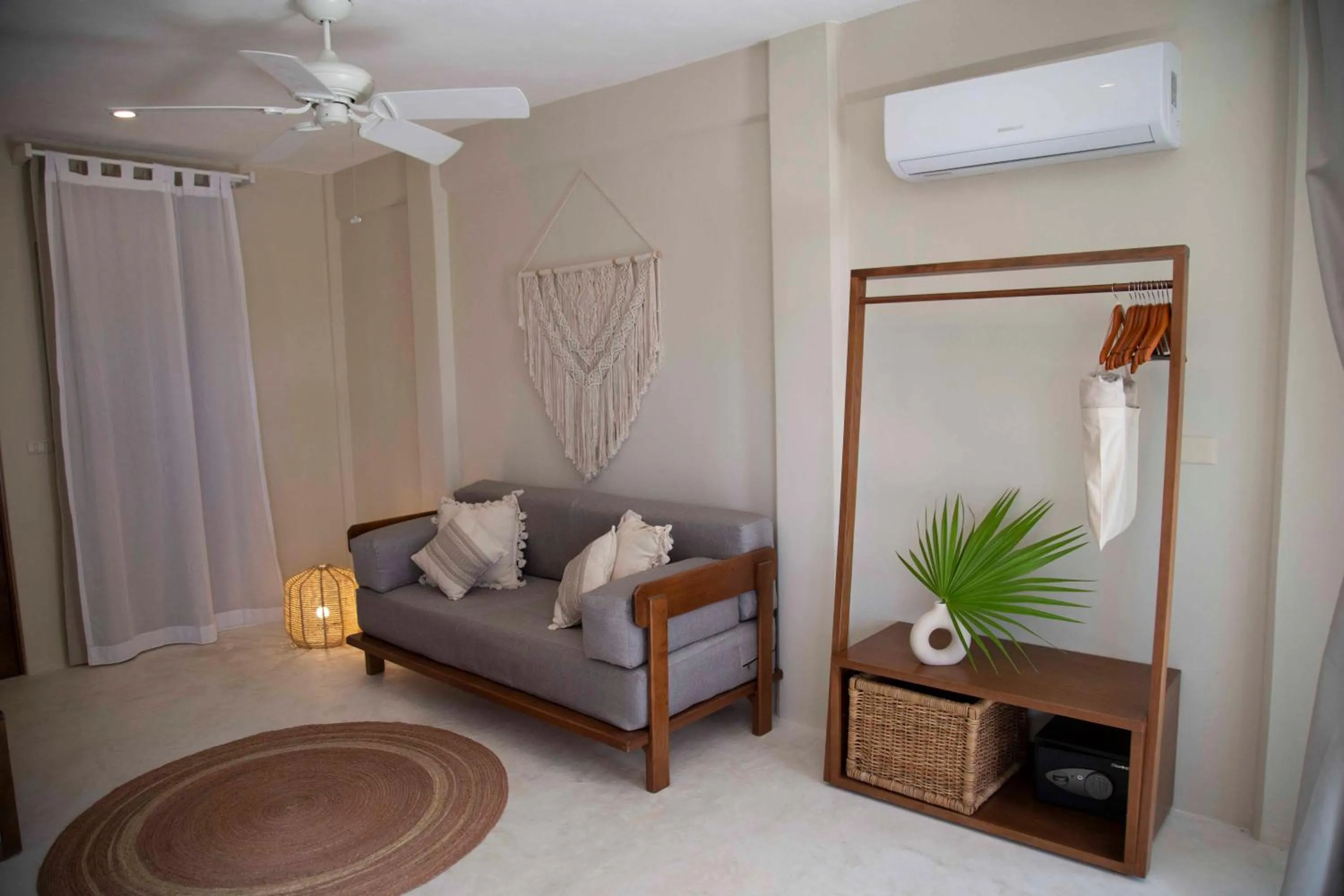 Living room in Noah Beach Hotel & Suites