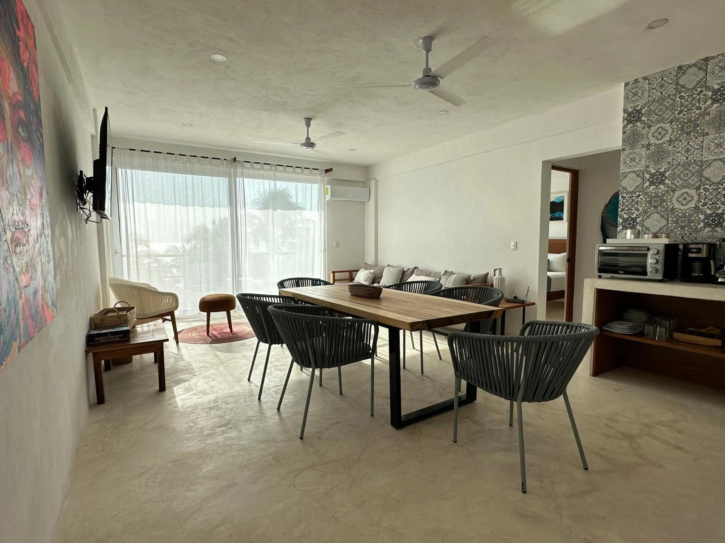 Dining area in Noah Beach Hotel & Suites