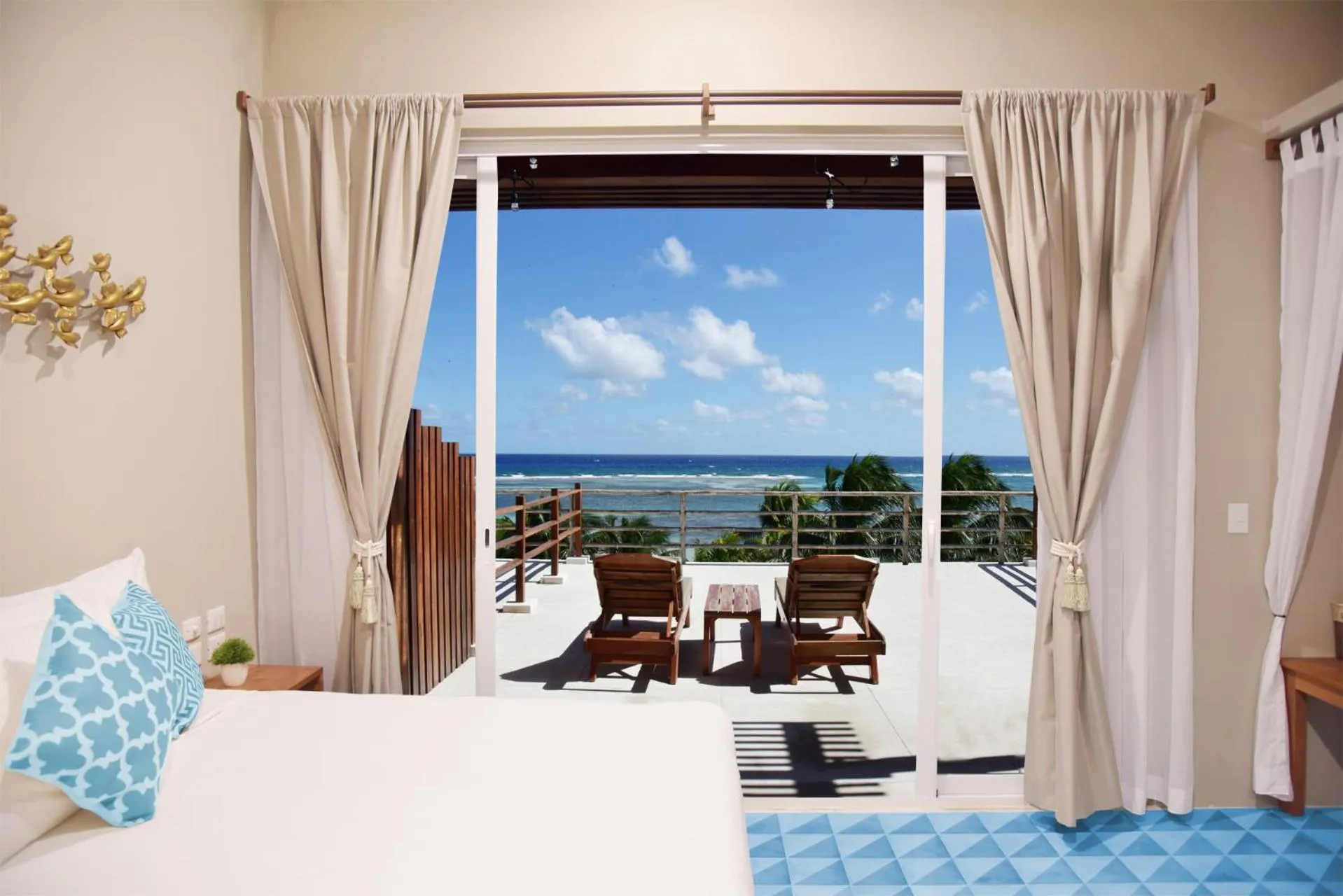 Photo of the whole room, Bed in Noah Beach Hotel & Suites