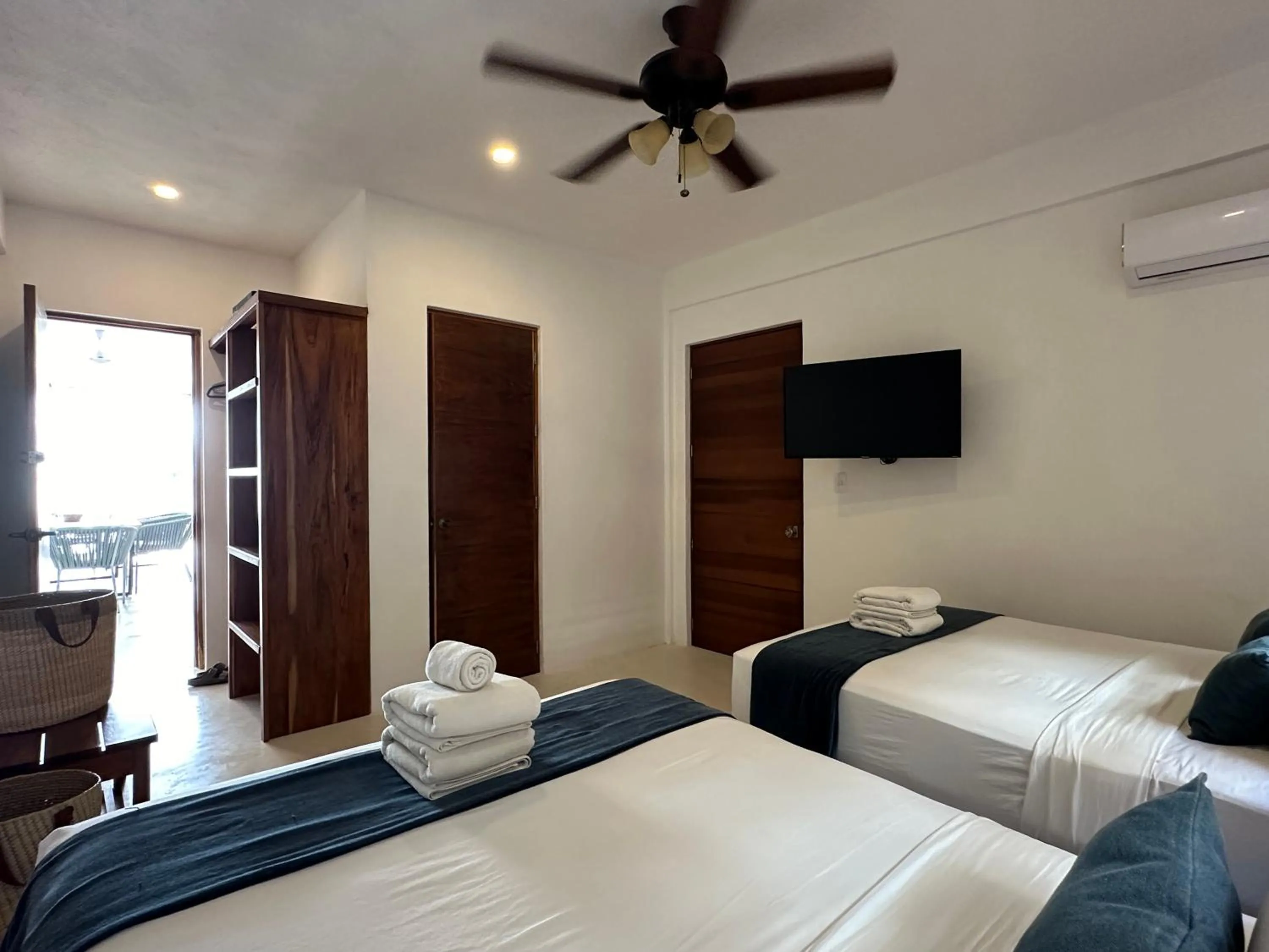 Bedroom, Bed in Noah Beach Hotel & Suites