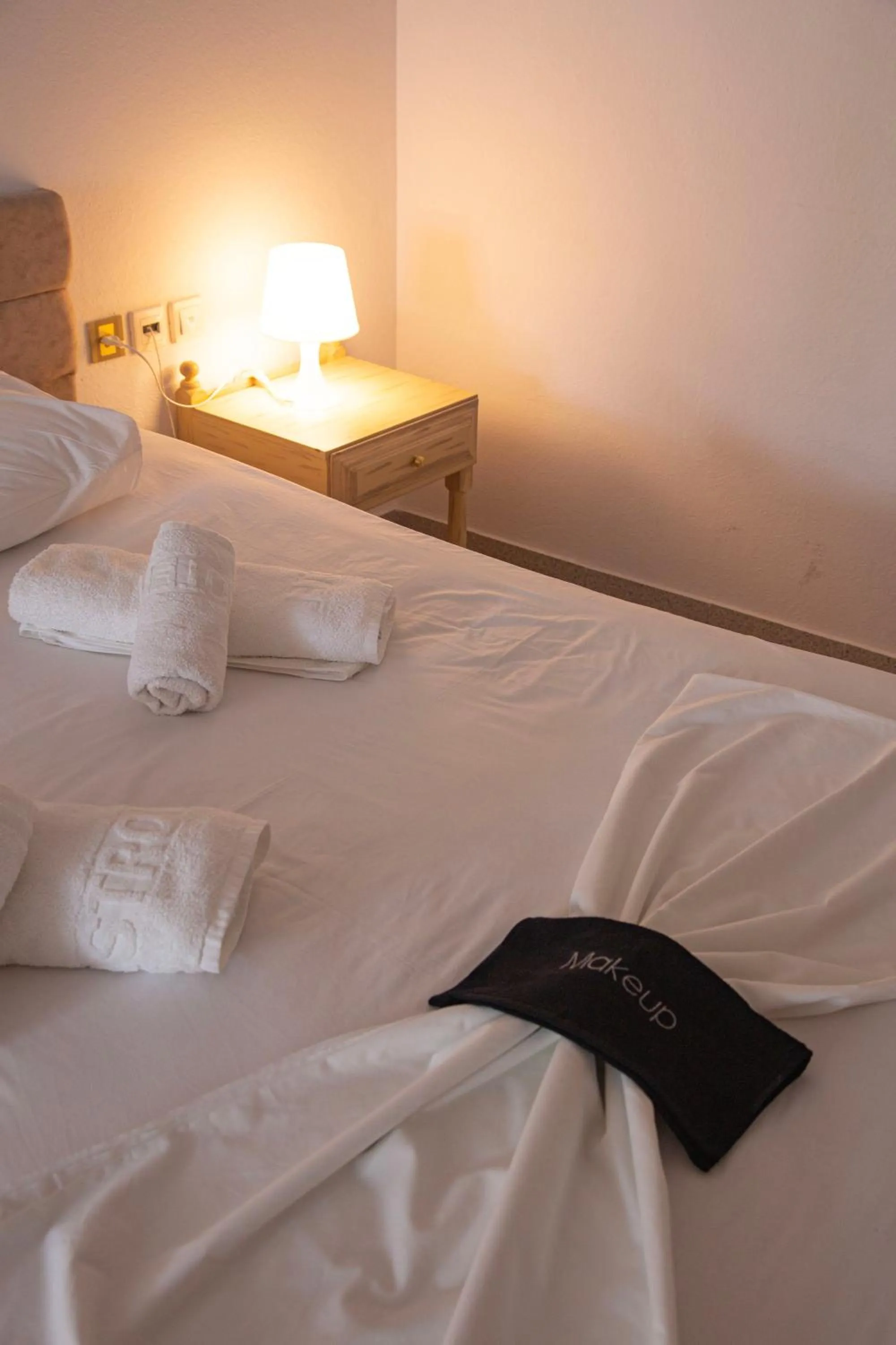 Bed in Κastro Ηotel