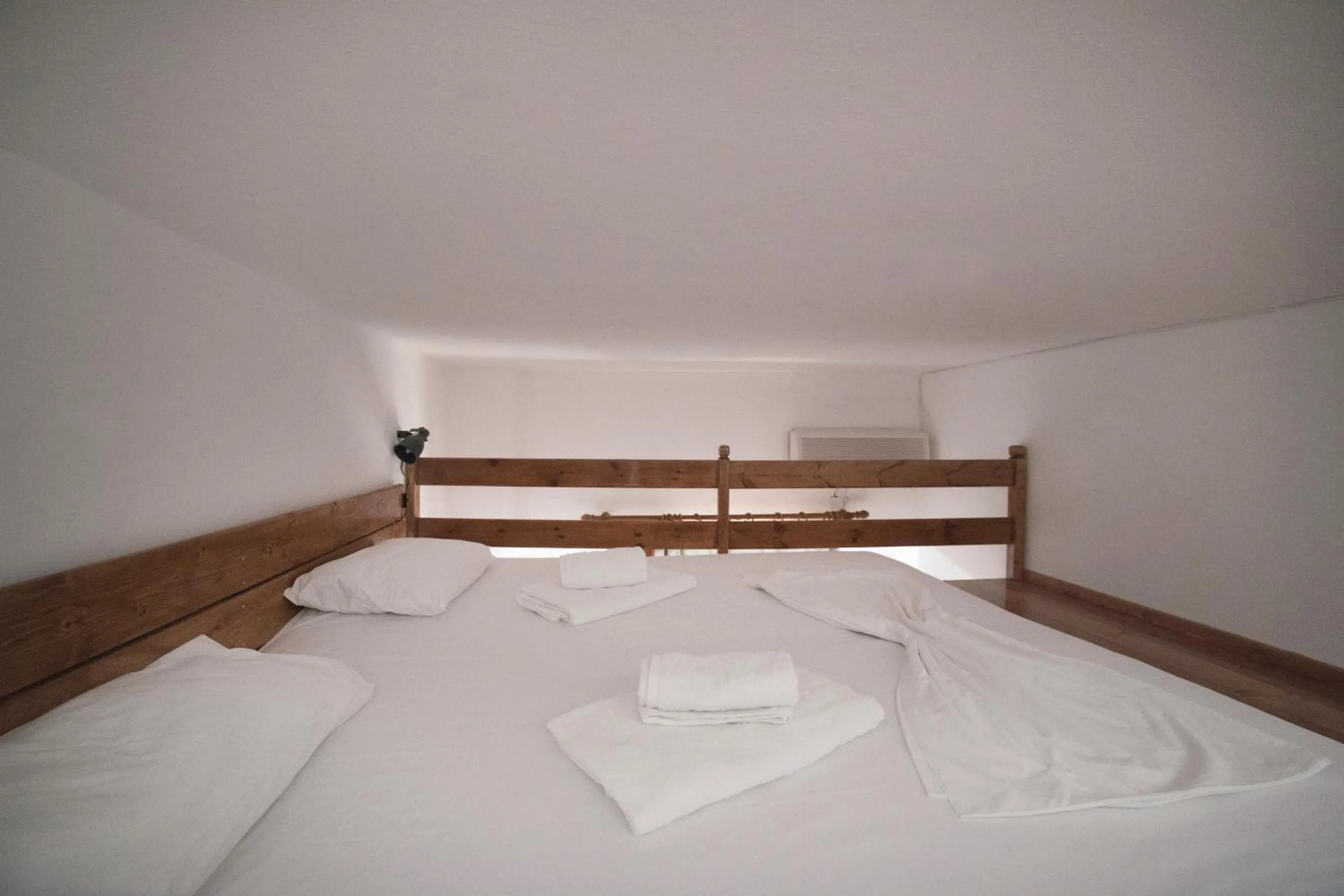 Bed in Κastro Ηotel
