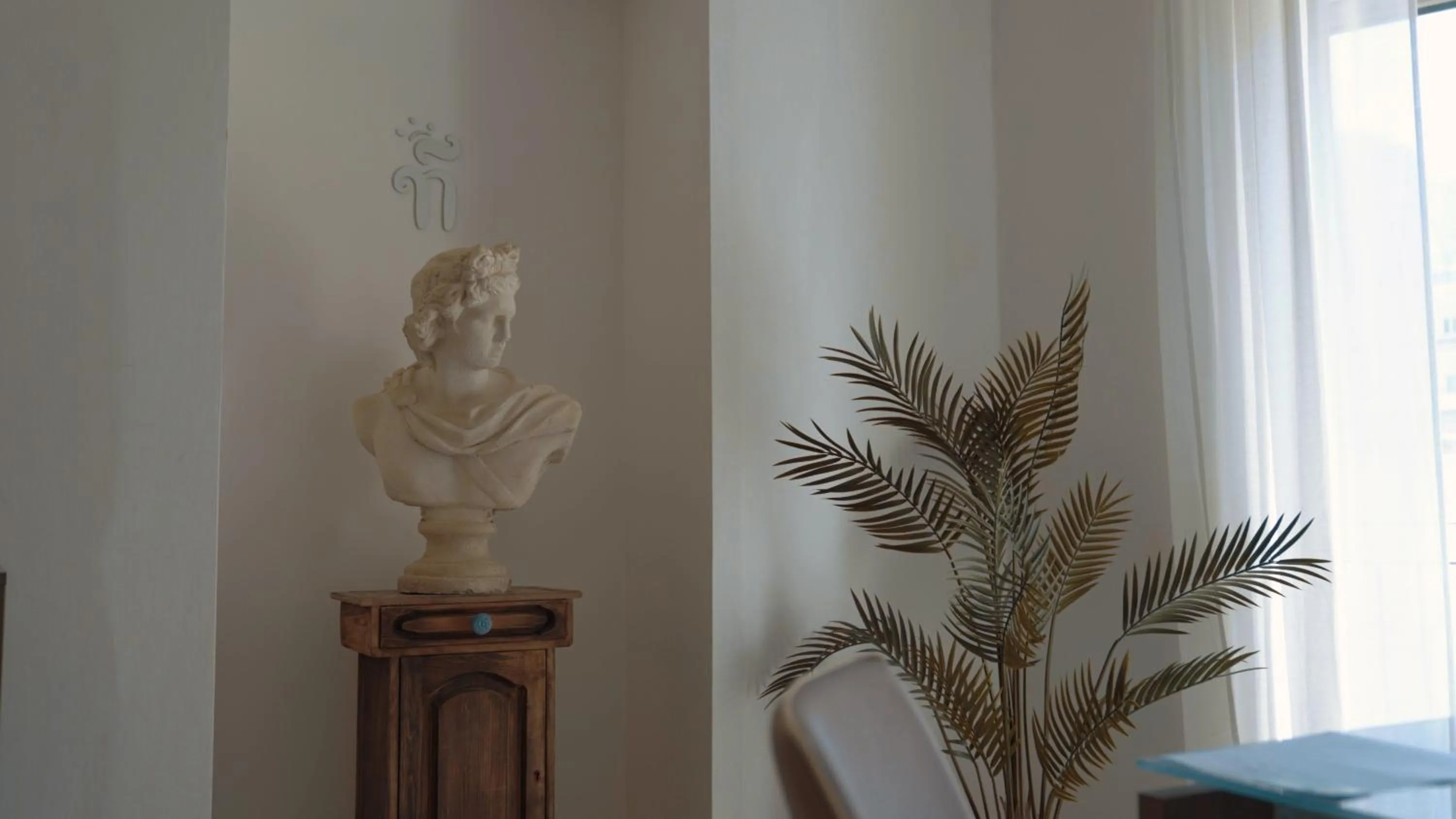 Decorative detail in Naro Suites and Rooms