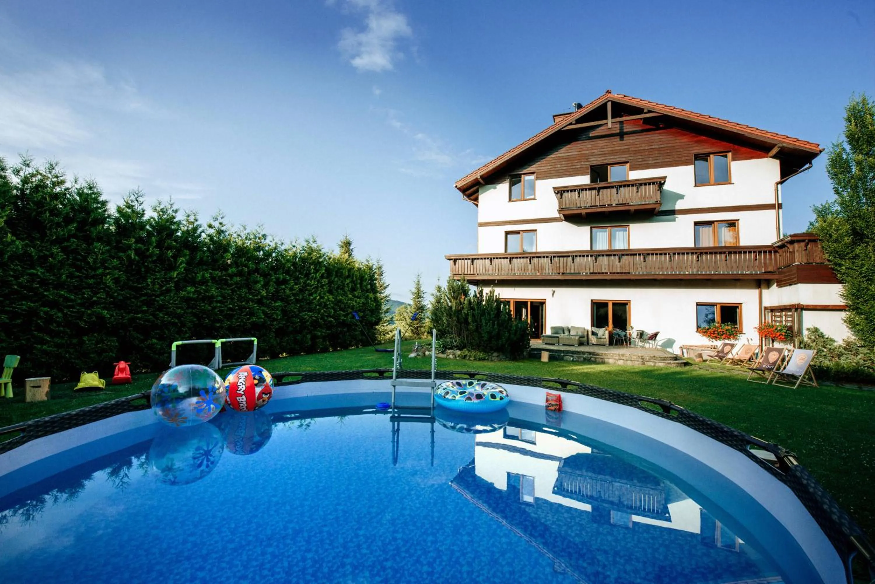 Property building in Przystanek Góry