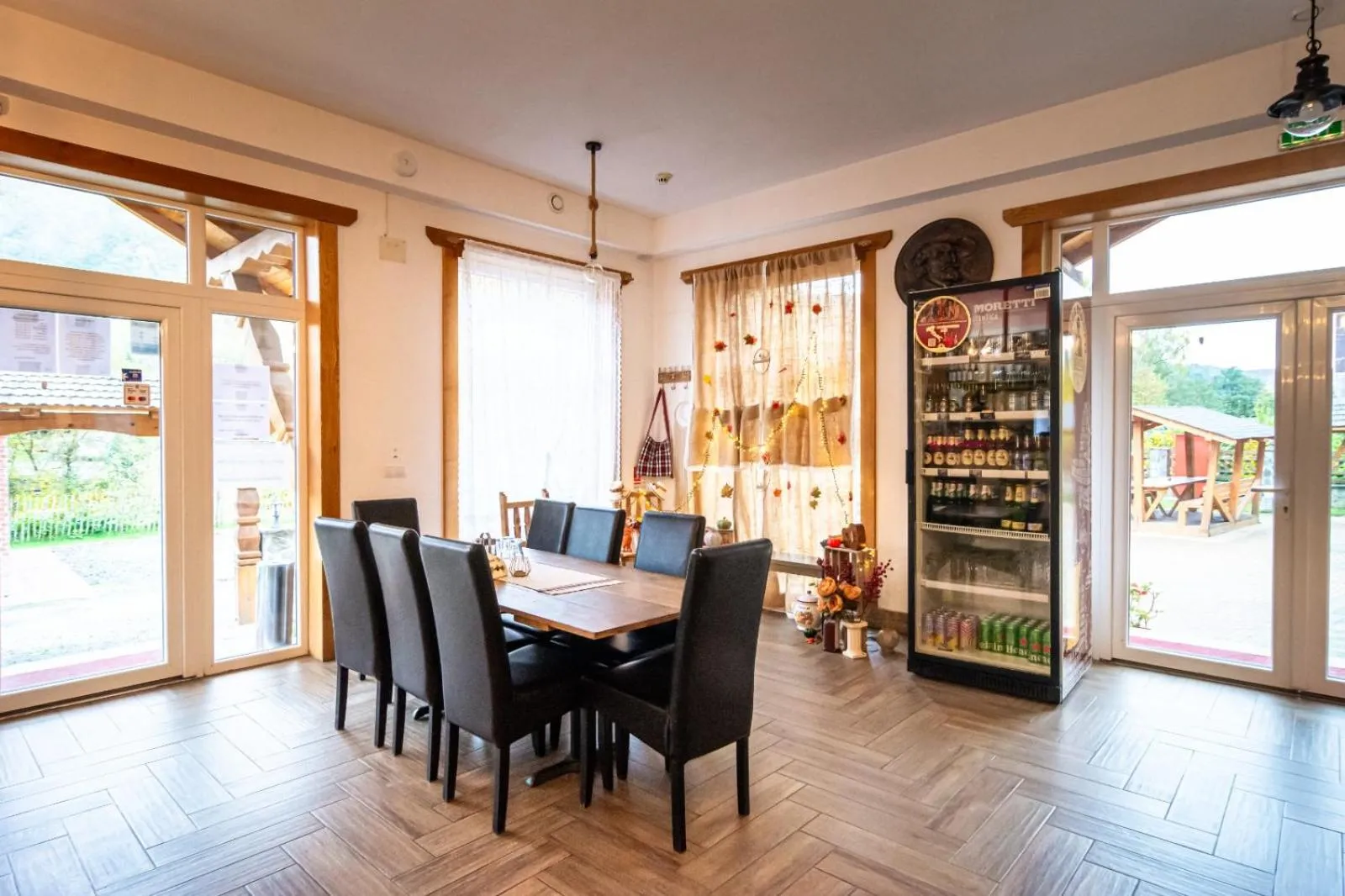 Dining area in Pensiunea Popas Pop, Strambu-Baiut, Maramures