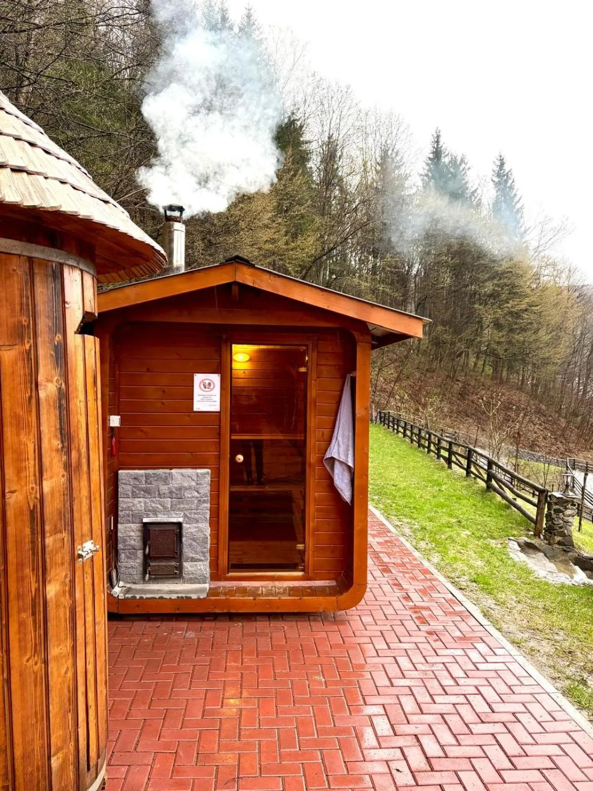 Sauna in Pensiunea Popas Pop, Strambu-Baiut, Maramures