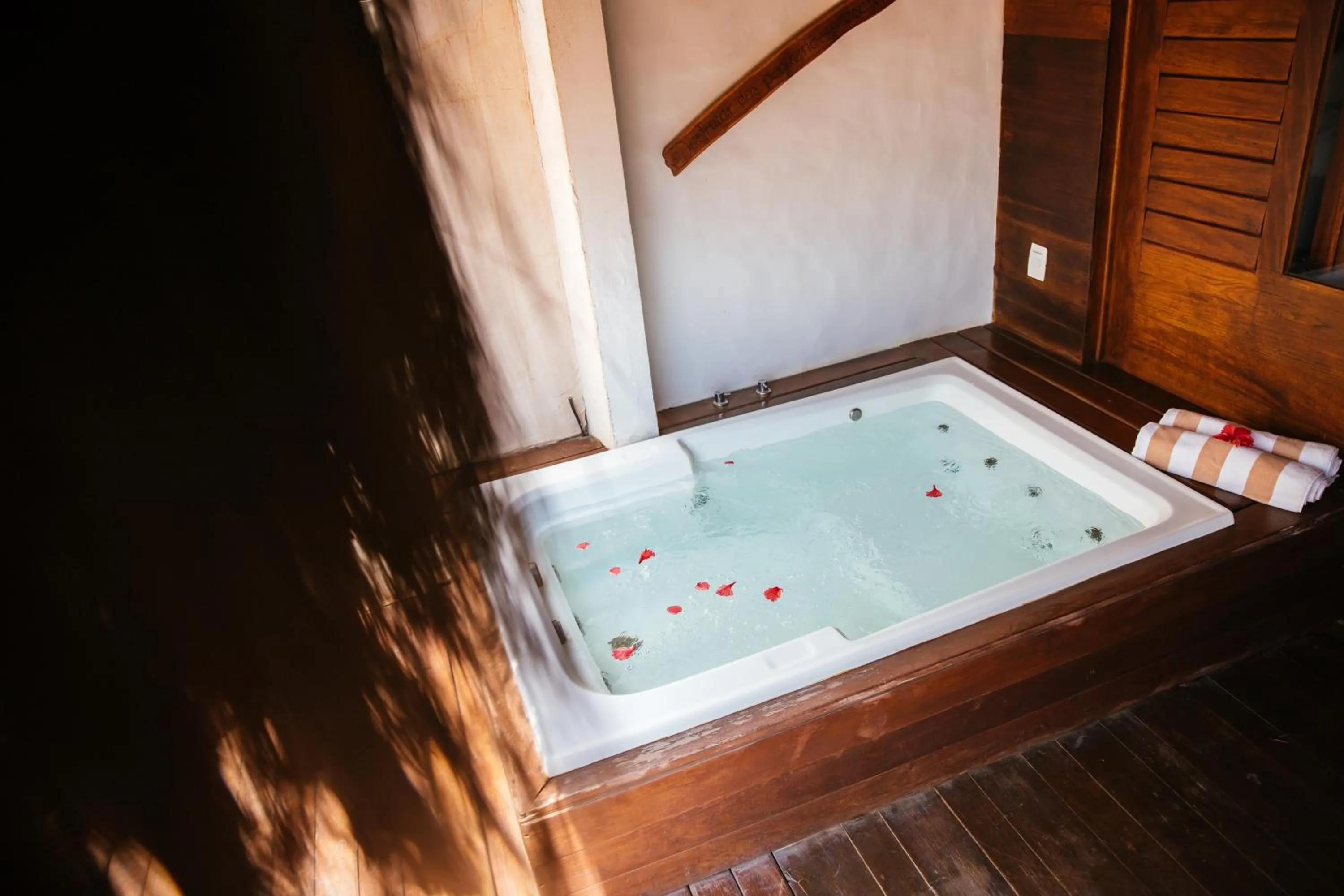 Hot Tub in Hurricane Jeri