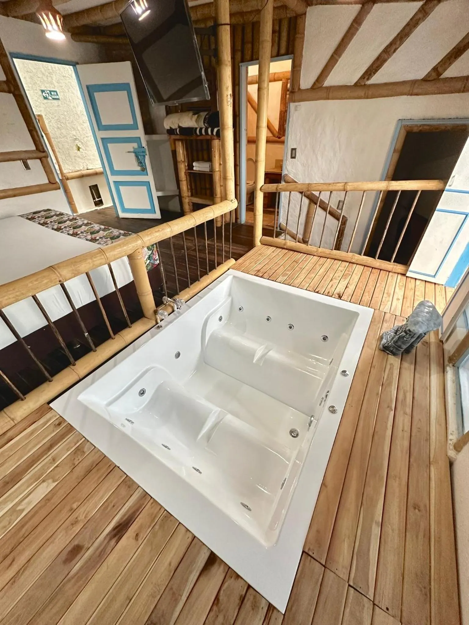 Hot Tub in Eco Hotel Terrabella