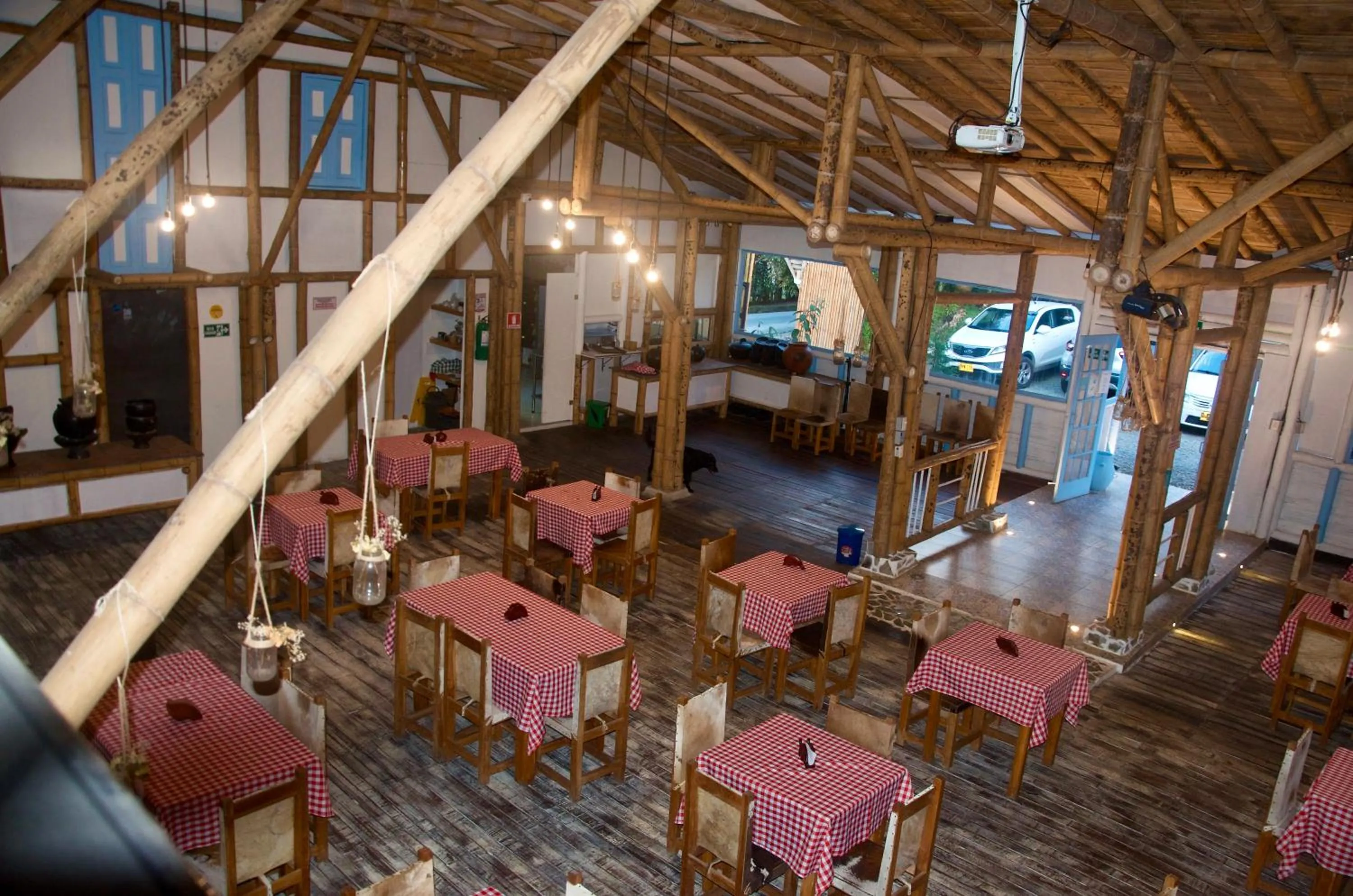 Restaurant/places to eat in Eco Hotel Terrabella