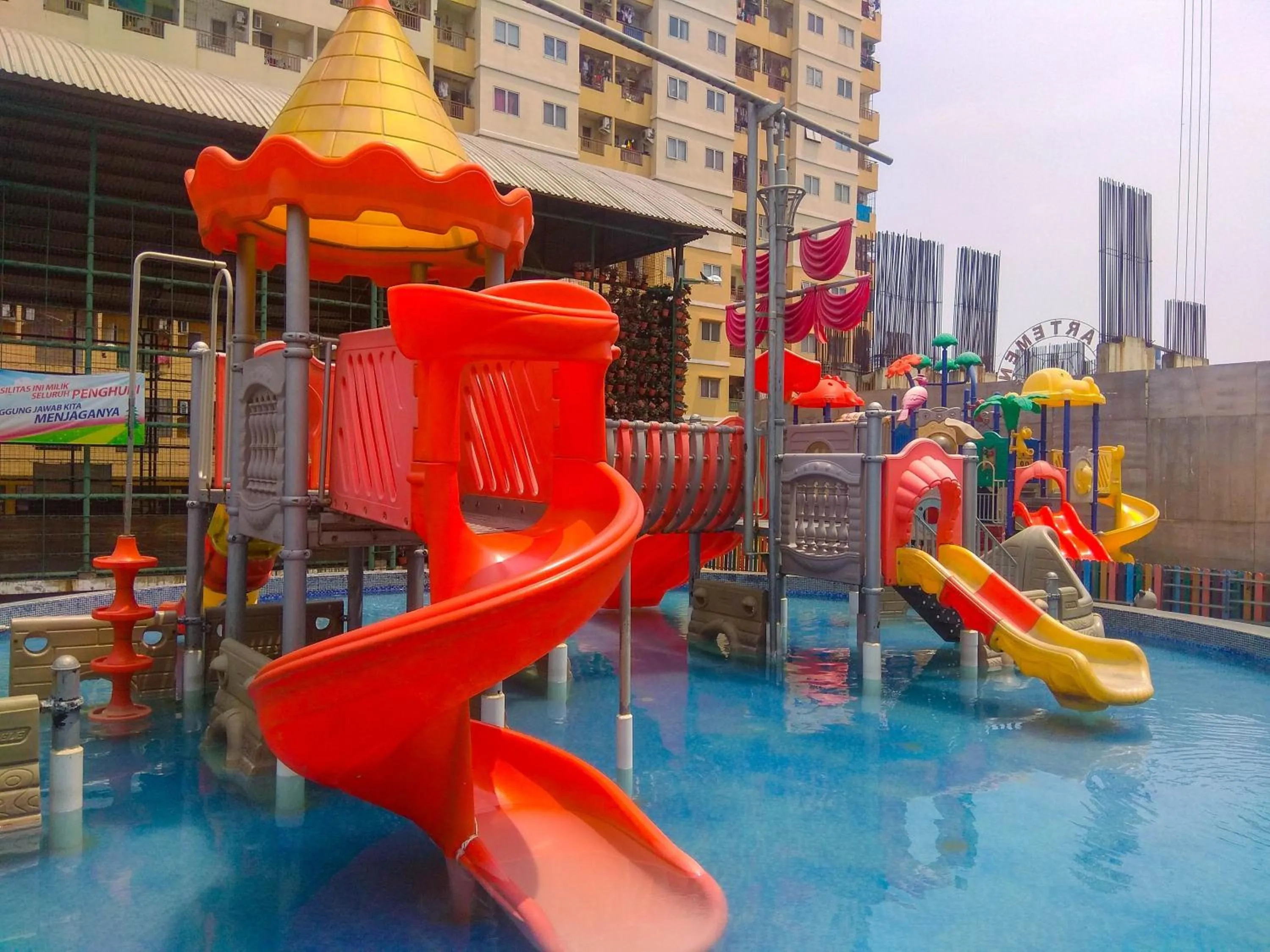 Cozy with River View @ 2BR Teluk Intan Apartment By Travelio