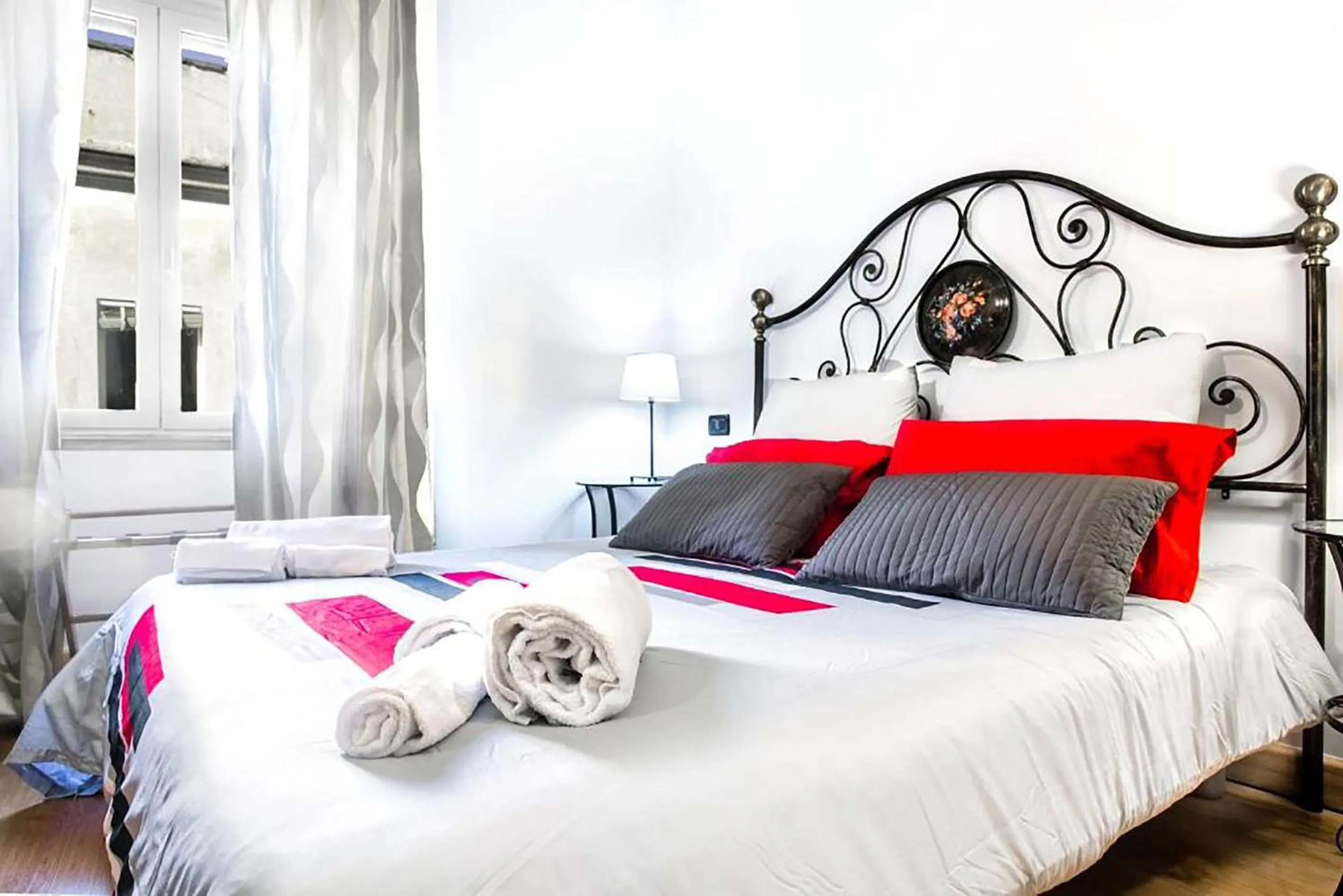 Bed in Day by Day di Ghor