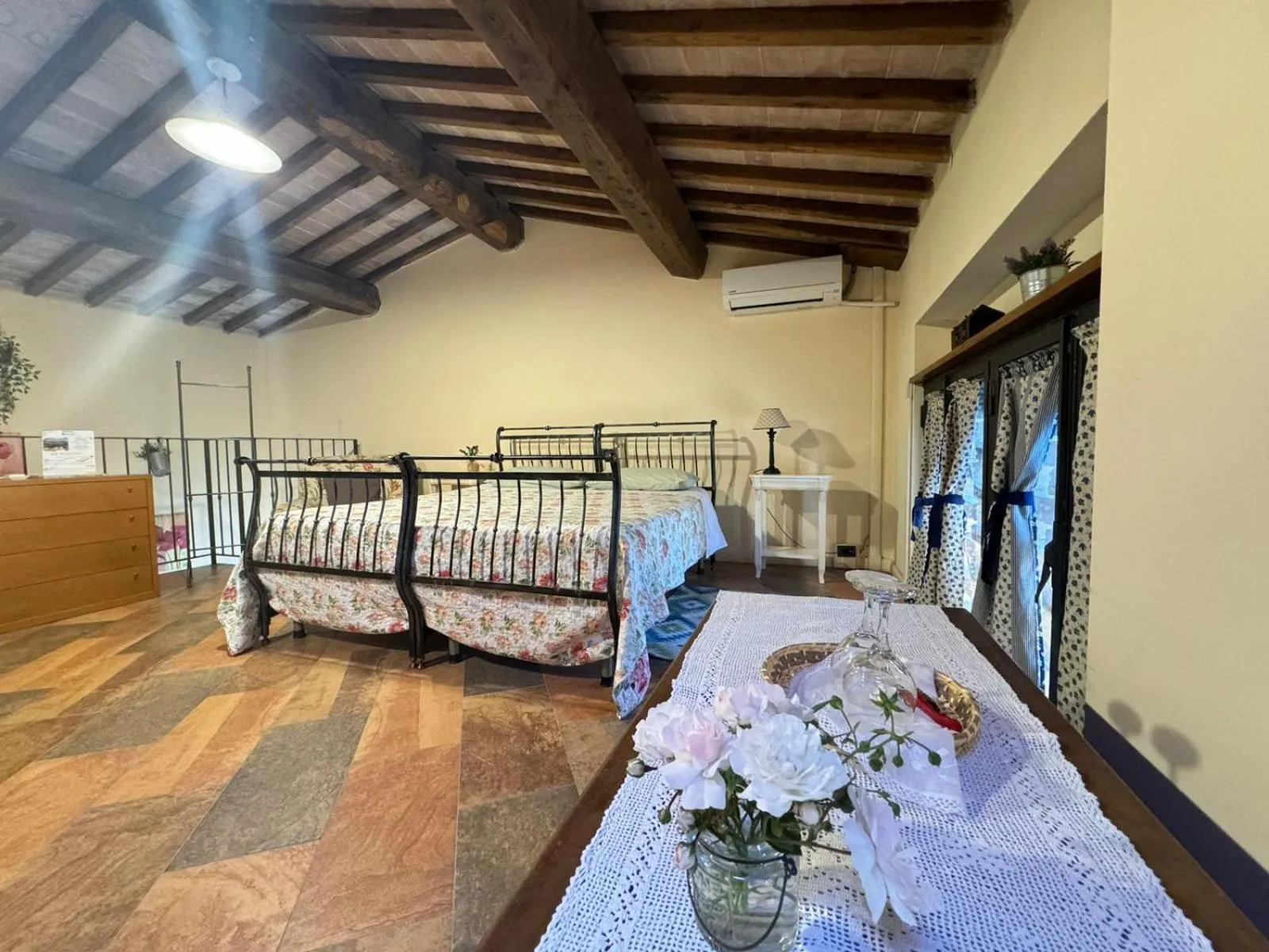 Bed in B&B Il Fienile San Gimignano