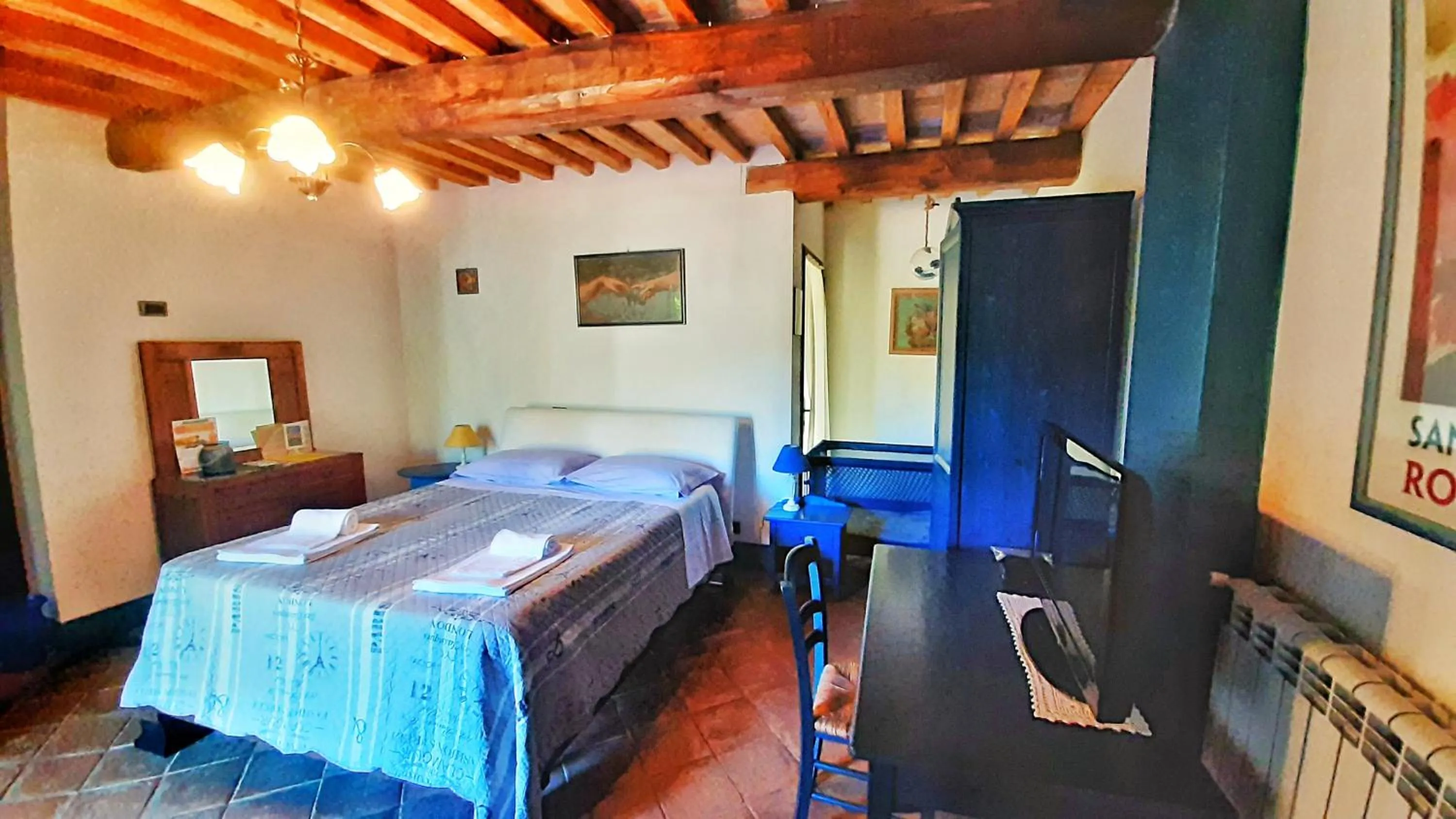 Bed in B&B Il Fienile San Gimignano