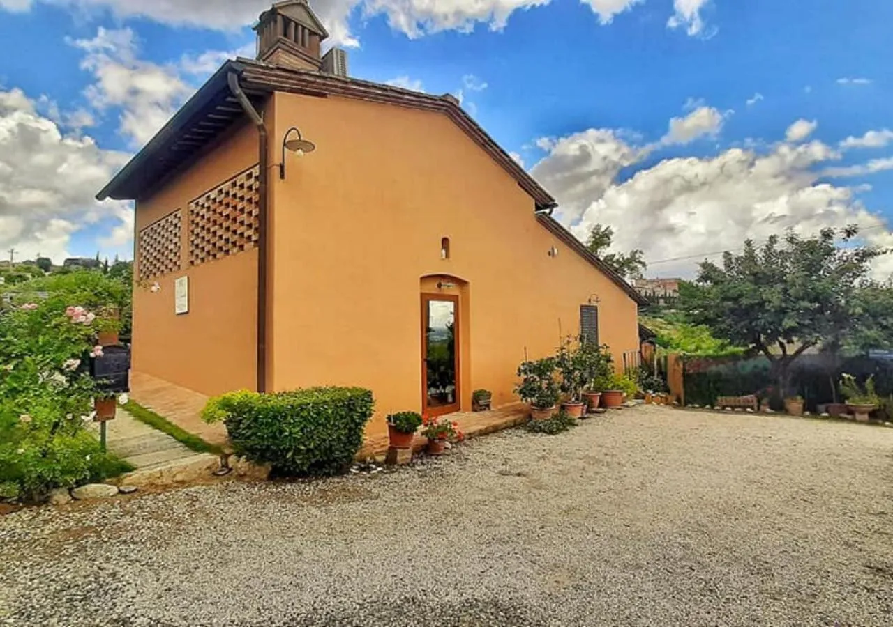 Property building in B&B Il Fienile San Gimignano