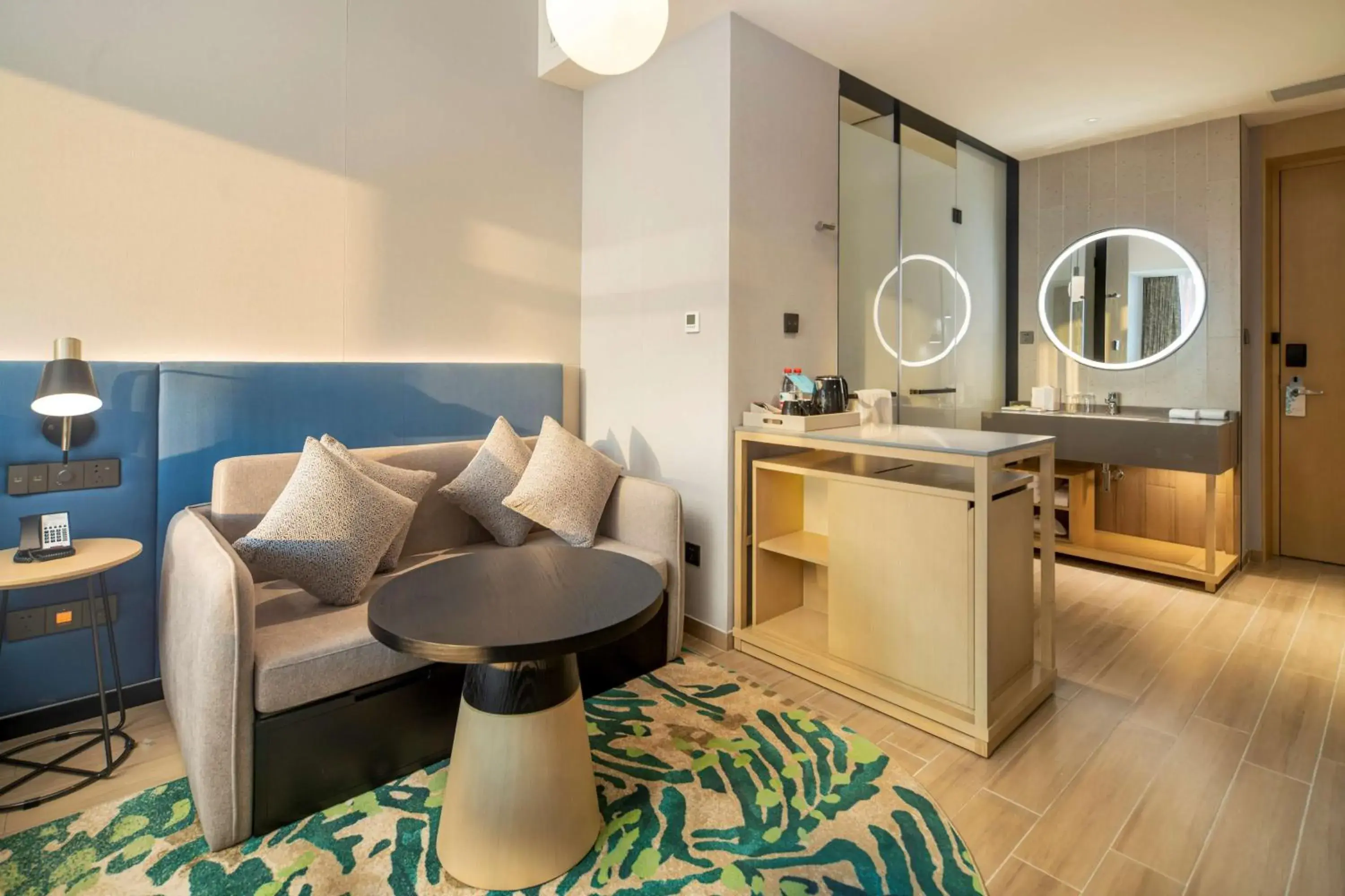 King Room with Lake View in Hilton Garden Inn Changde Dingcheng King Room with Lake View in Hilton Garden Inn Changde Dingcheng