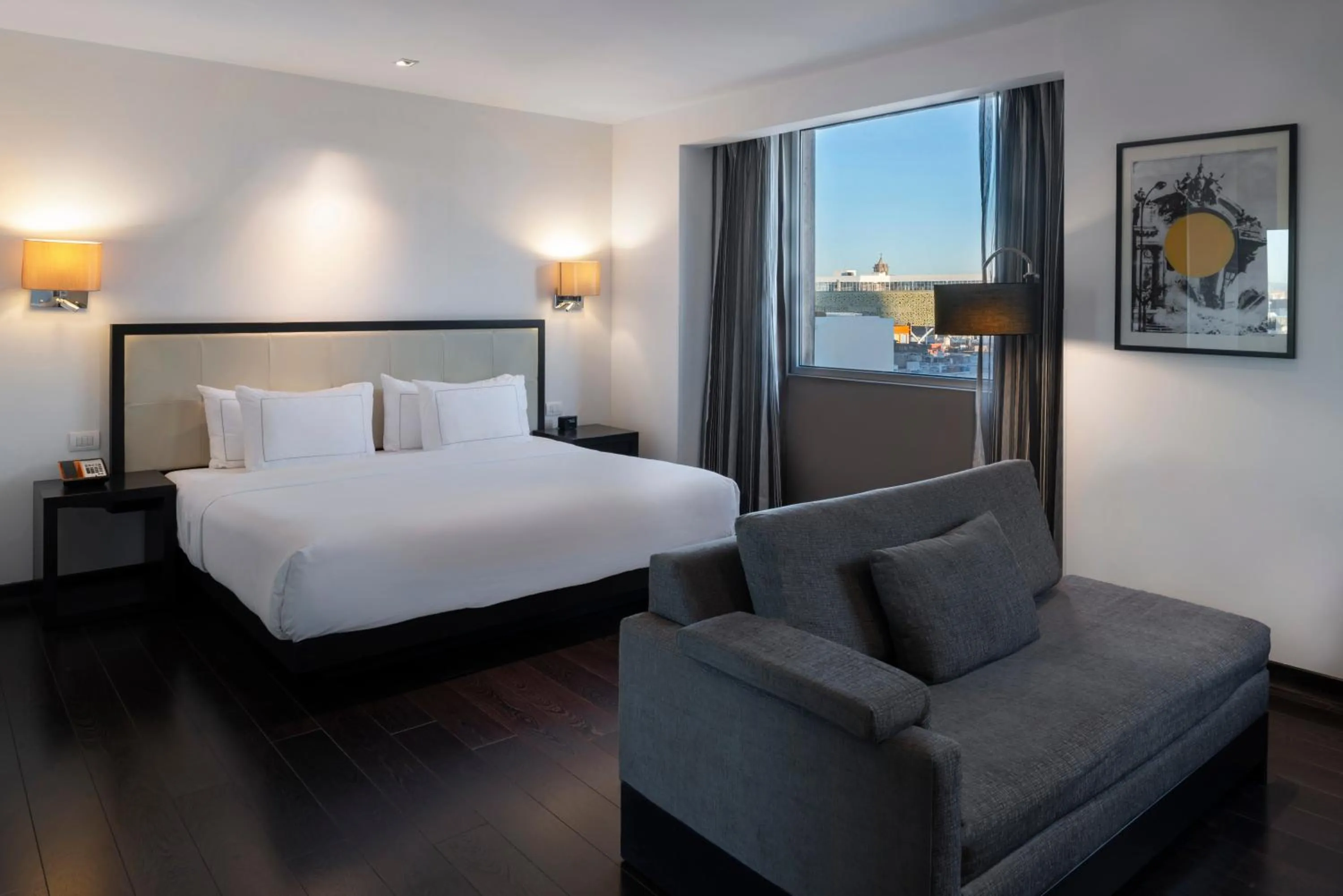 Bed in Hilton DoubleTree Guadalajara Centro Historico