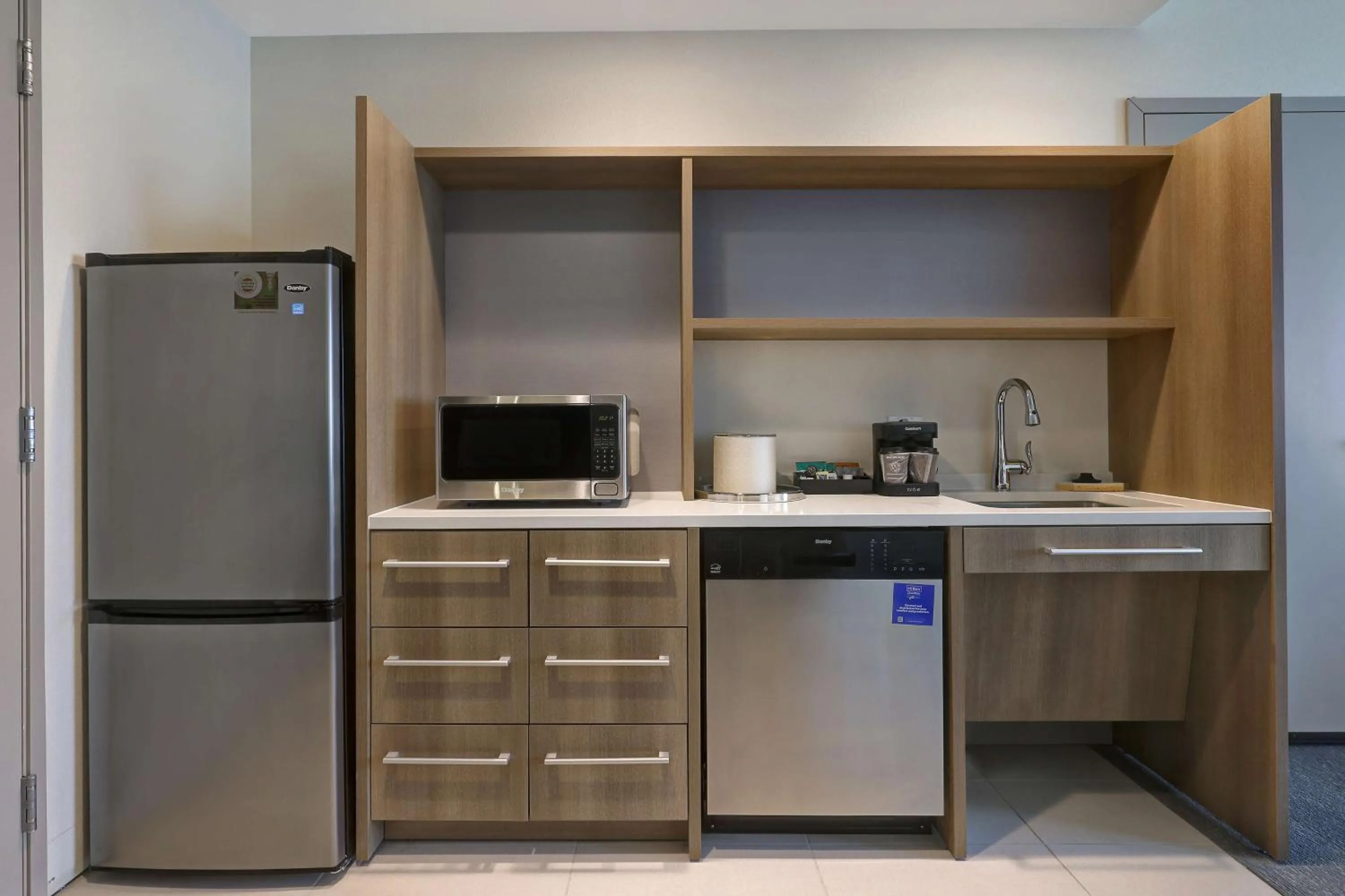 Kitchen or kitchenette in Home2 Suites By Hilton Turlock, Ca