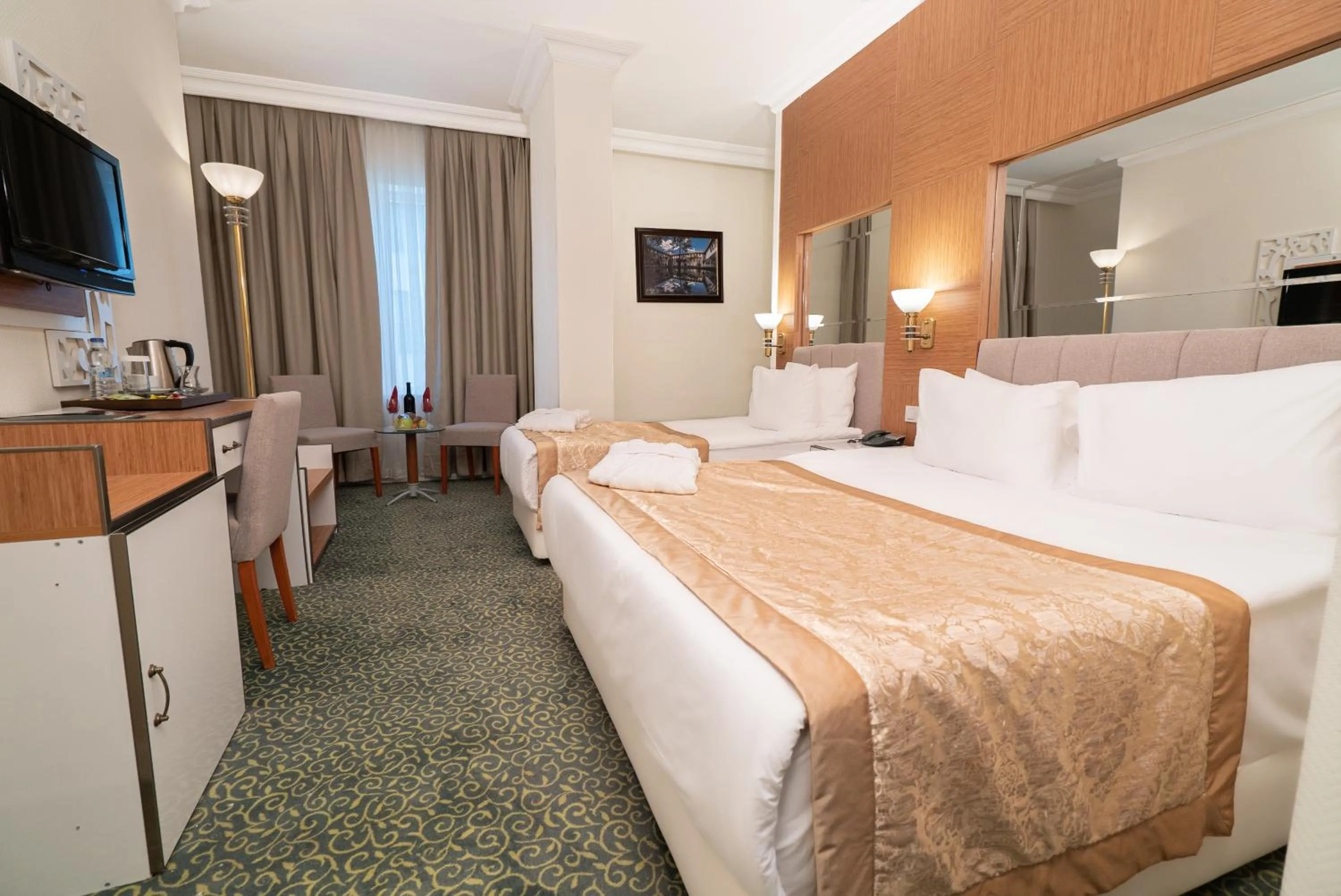 Bed in The Green Park Diyarbakir