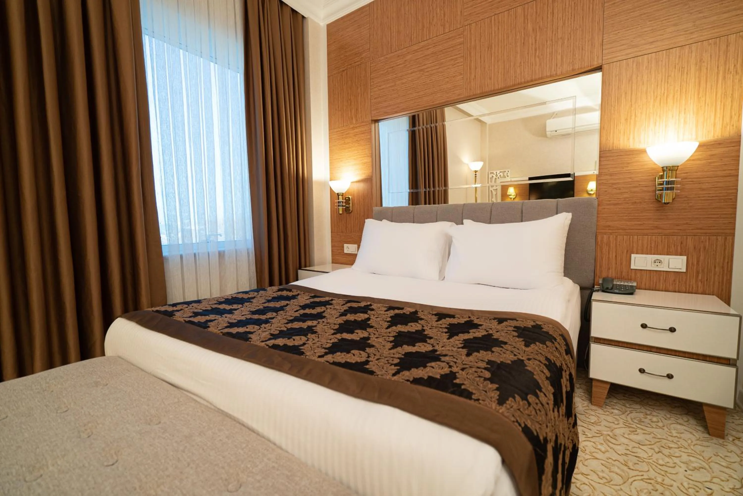 Bed in The Green Park Diyarbakir