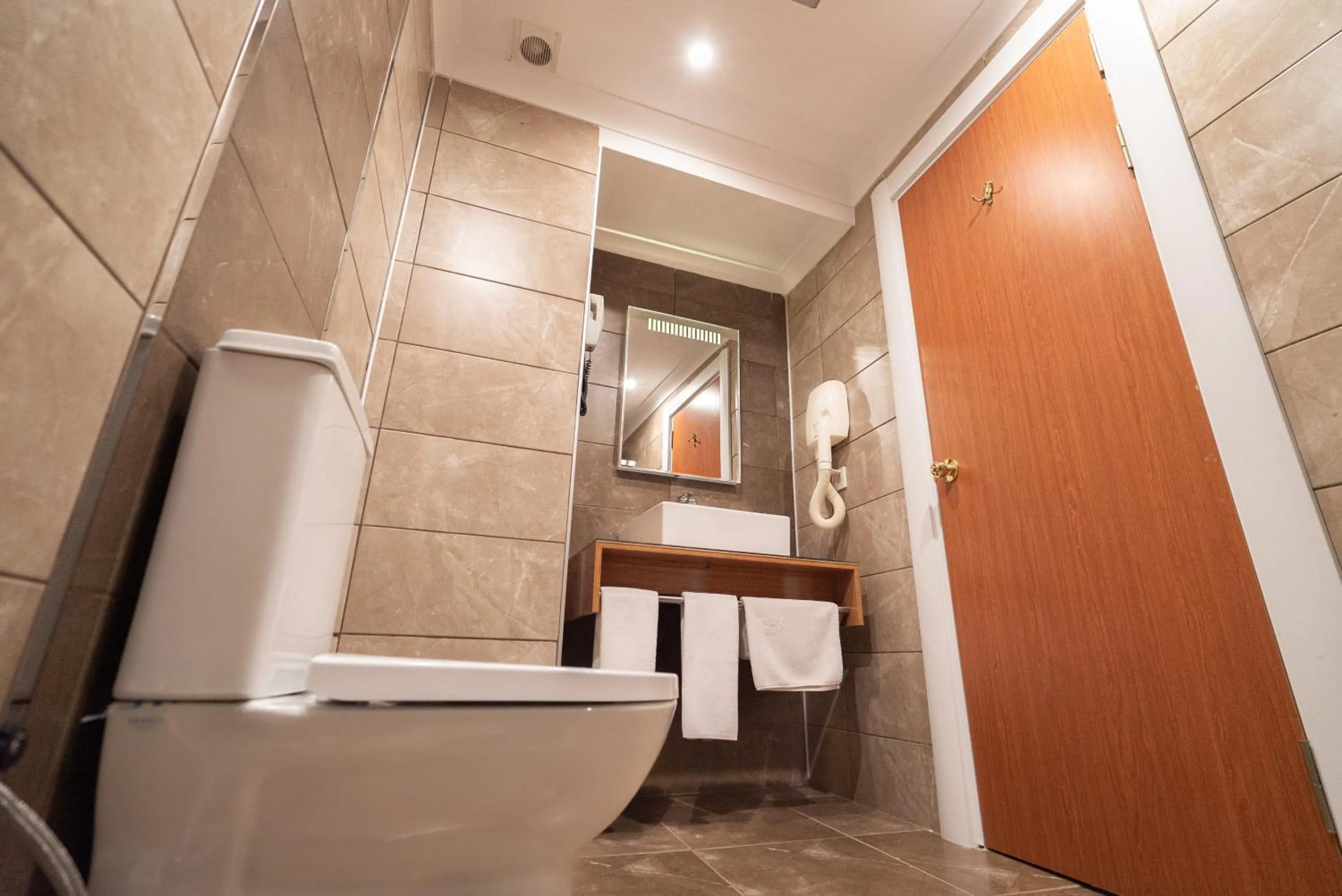 Bathroom in The Green Park Diyarbakir