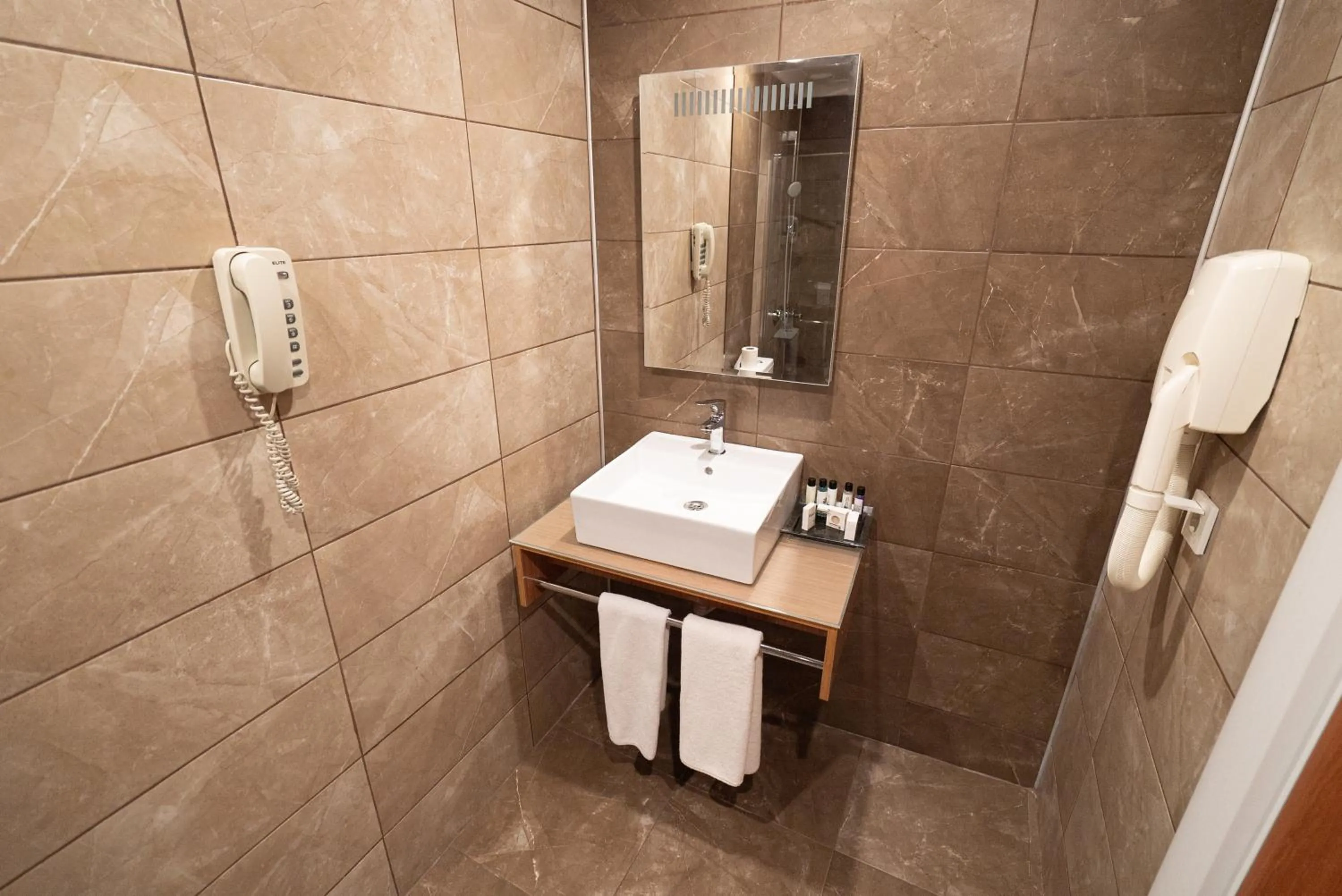 Bathroom in The Green Park Diyarbakir